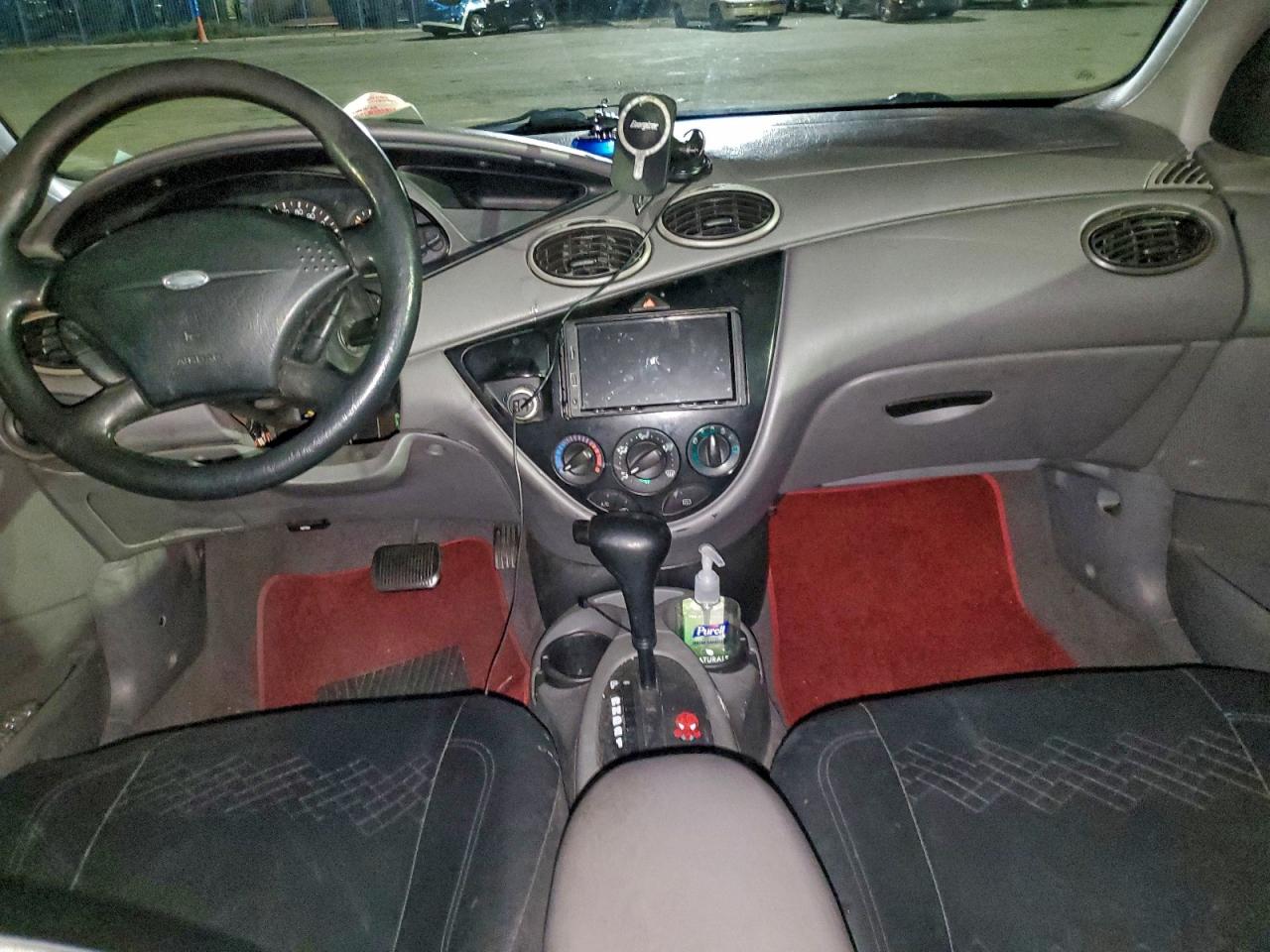 2000 Ford Focus Se VIN: 275723 Lot: 95041045