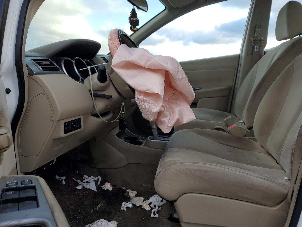 2008 Nissan Versa S VIN: 3N1BC11E38L408641 Lot: 92122165