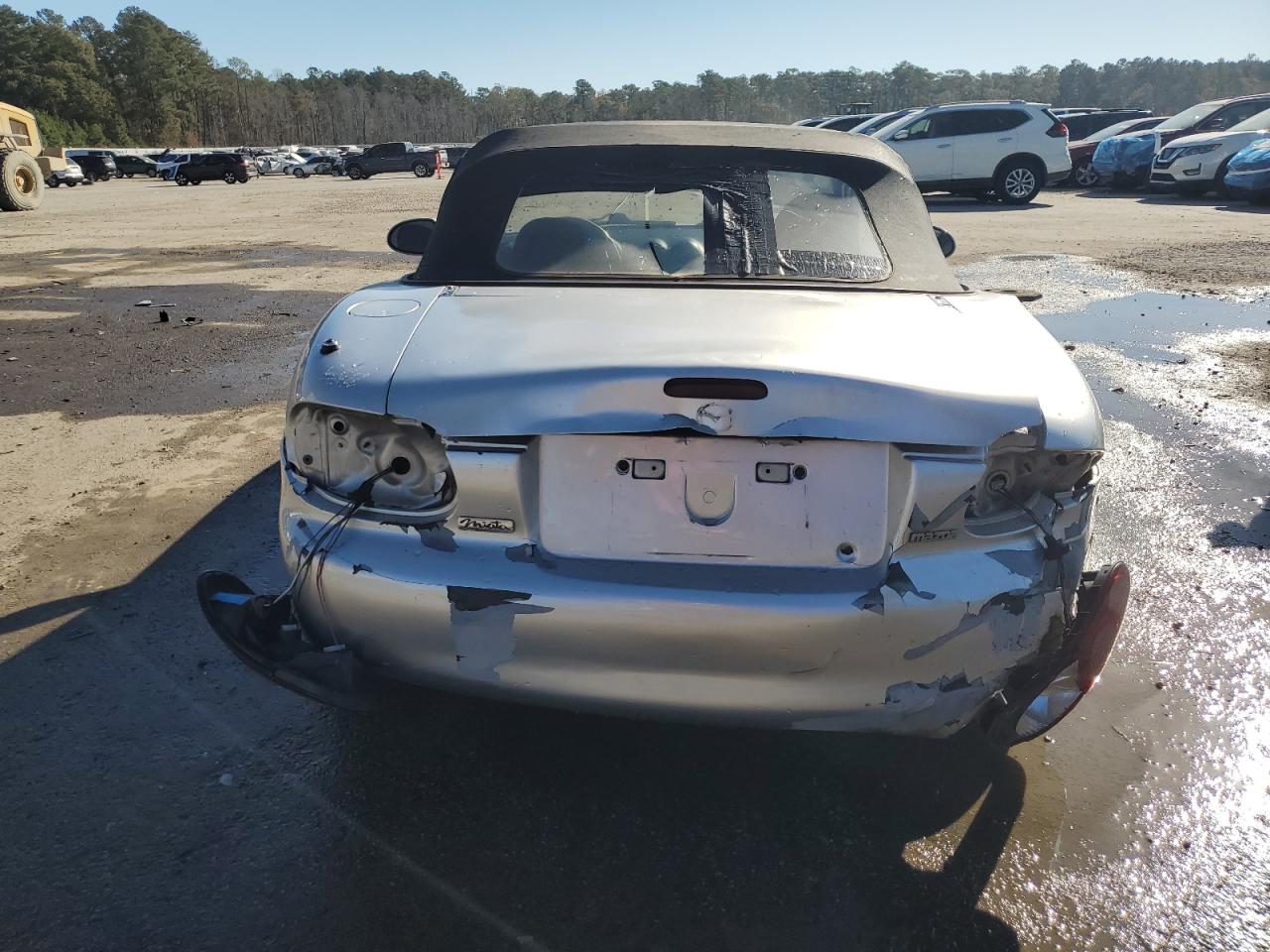 2003 Mazda Mx-5 Miata Base VIN: JM1NB353230302365 Lot: 92372275