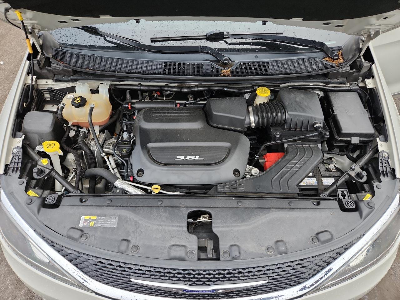 2017 Chrysler Pacifica Touring L Plus VIN: 2C4RC1EG8HR653705 Lot: 91814005