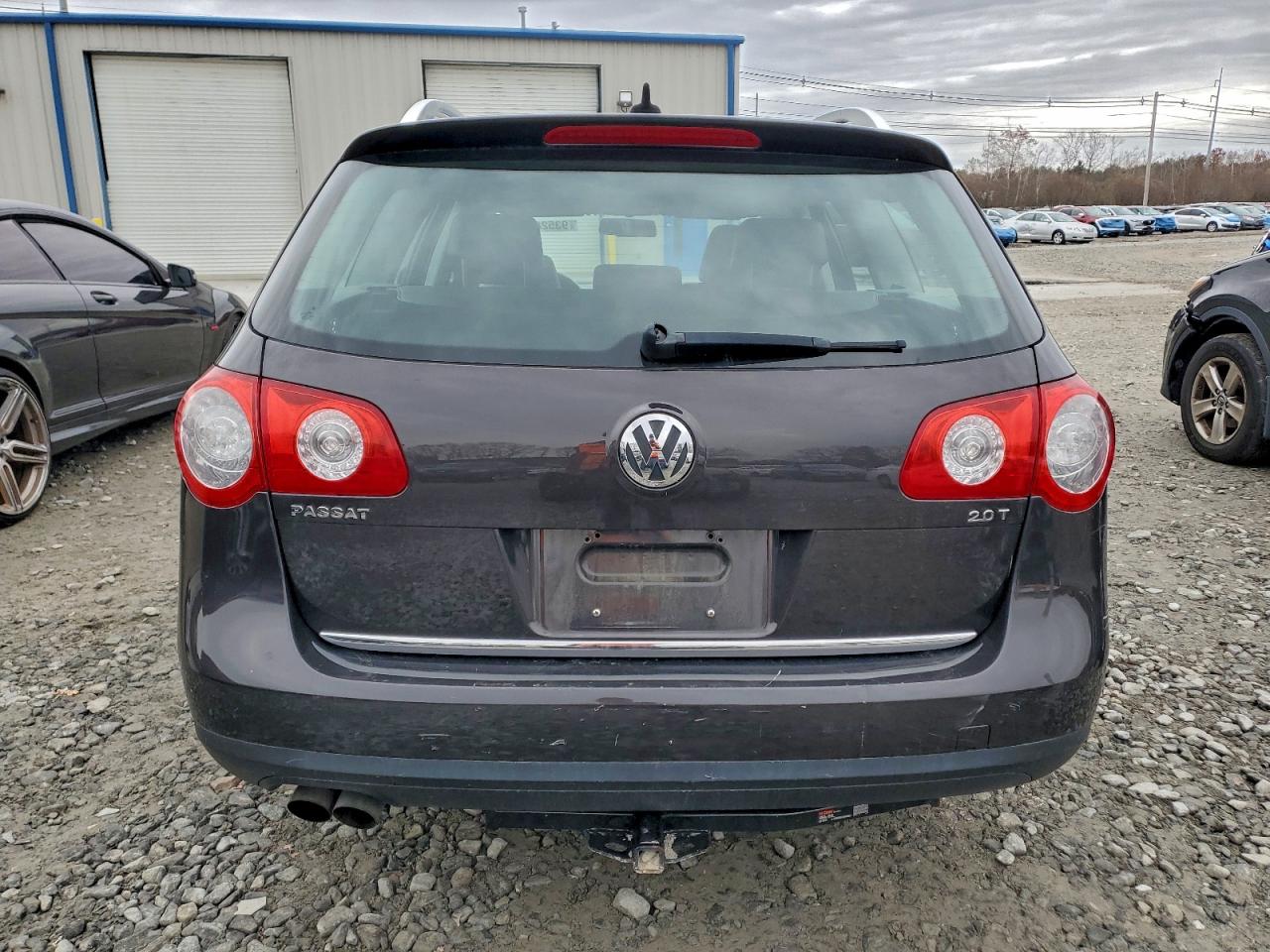 2010 Volkswagen Passat Komfort VIN: WVWXM7AN6AE104776 Lot: 93528245