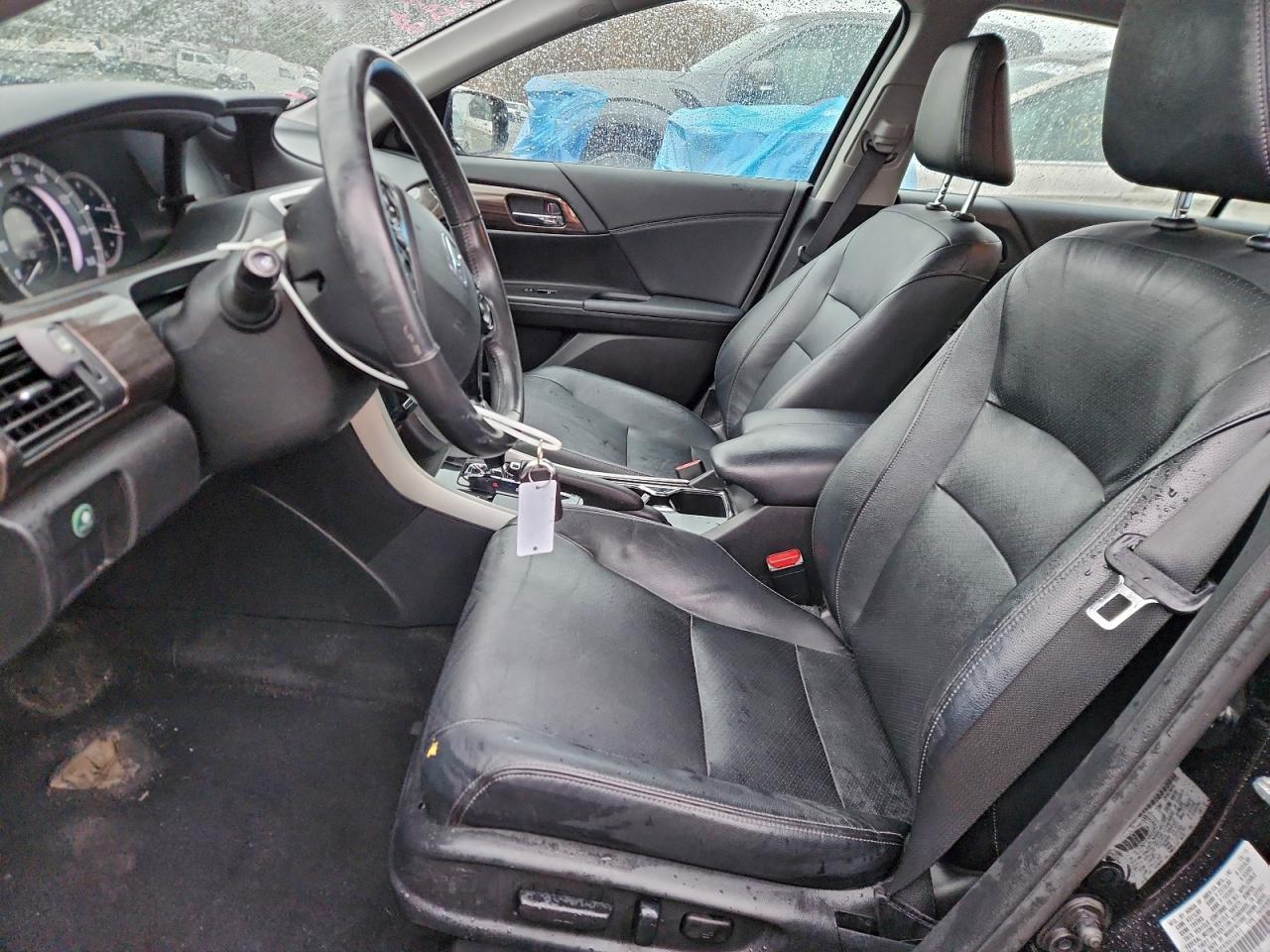 2016 Honda Accord Exl VIN: 1HGCR2F80GA004812 Lot: 94136895