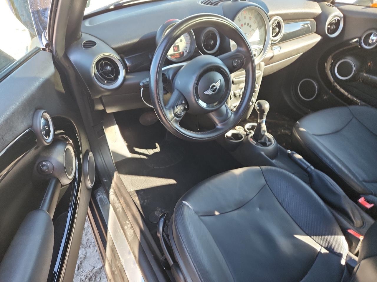 2013 Mini Cooper VIN: WMWSU3C5XDT688564 Lot: 91433095