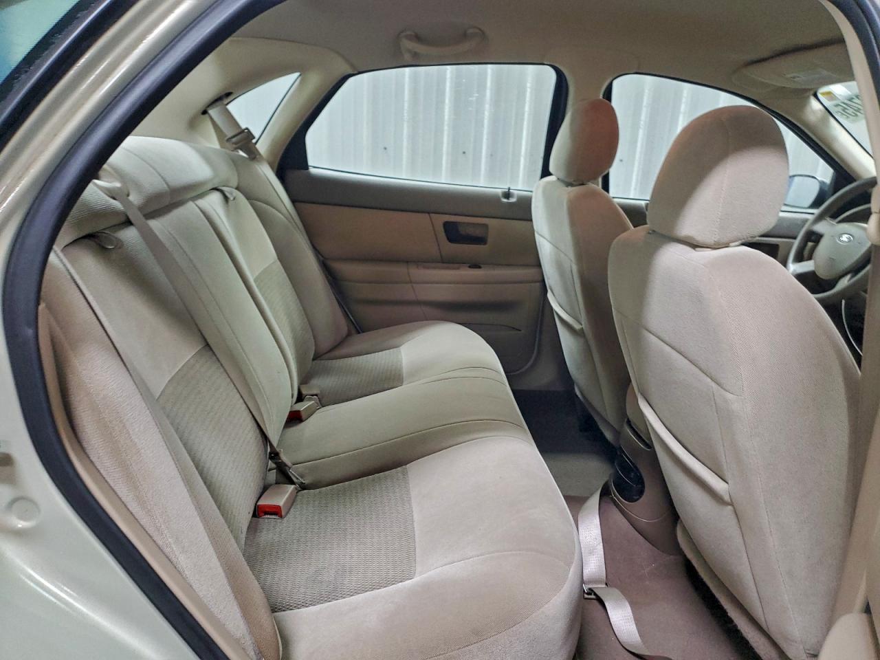 2005 Ford Taurus Se VIN: 1FAFP53295A204318 Lot: 93972745