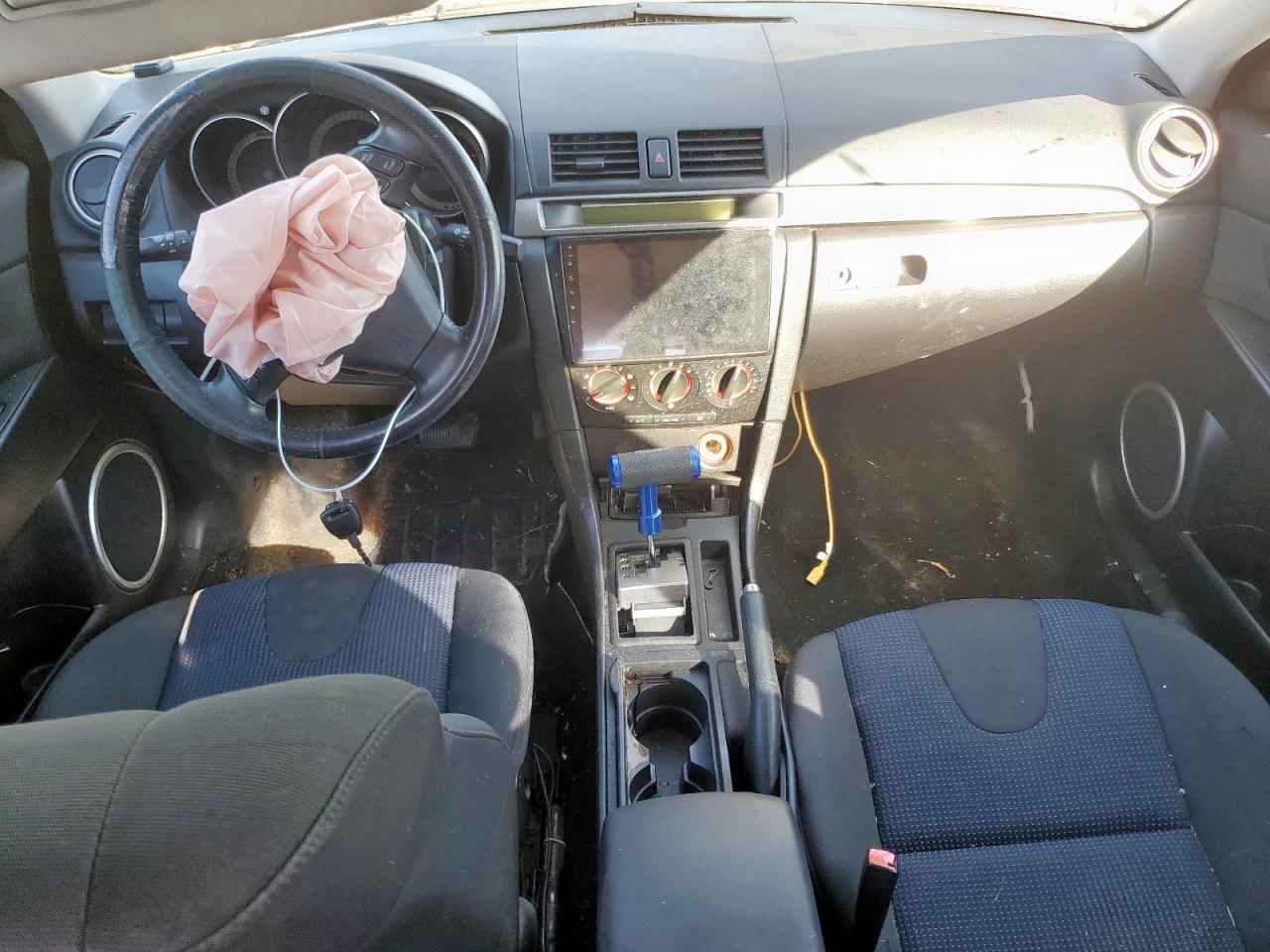 2004 Mazda 3 Hatchback VIN: JM1BK143741114235 Lot: 90833545