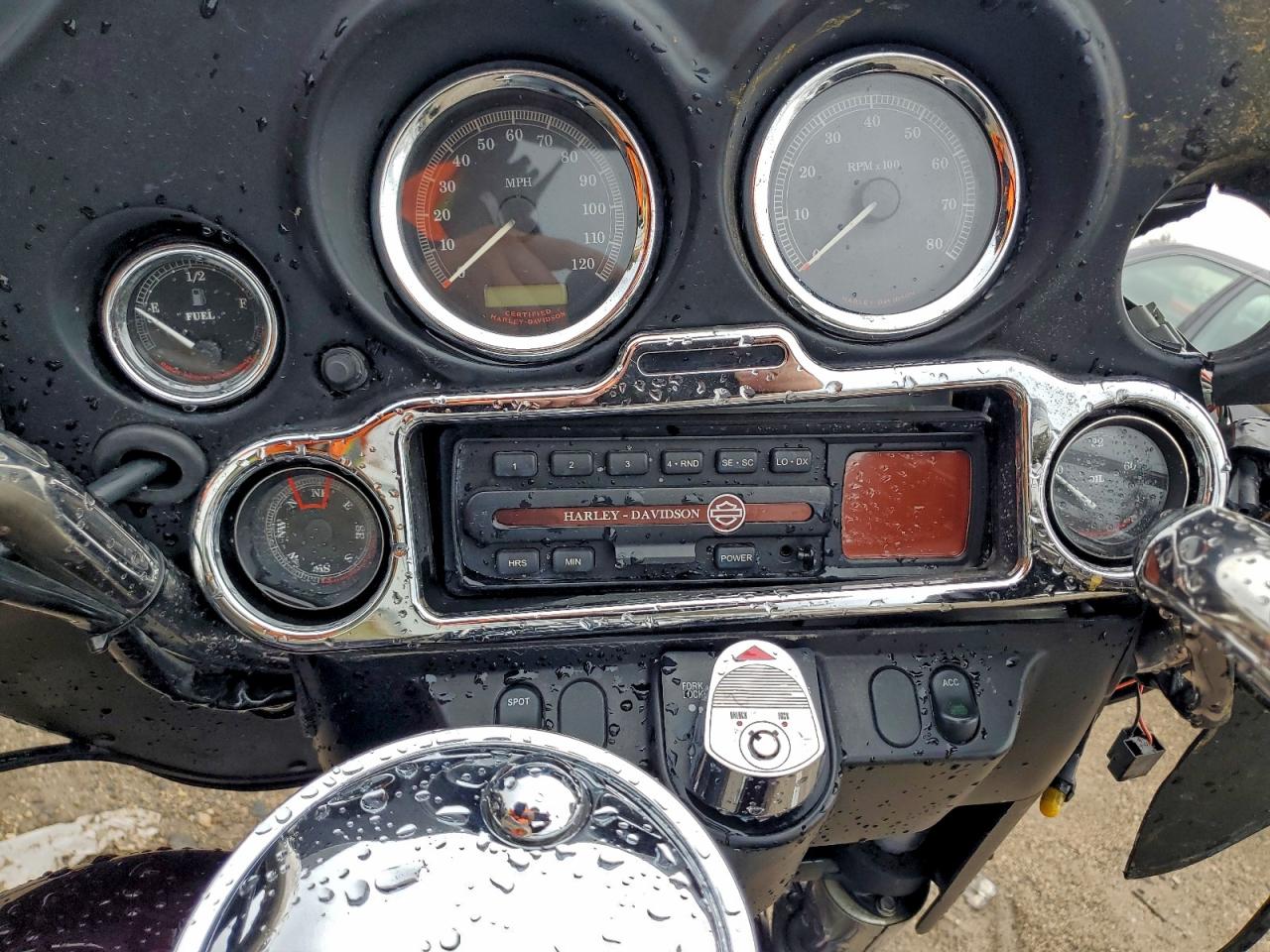 2005 Harley-Davidson Flhtci VIN: 1HD1FFW155Y631923 Lot: 82764055