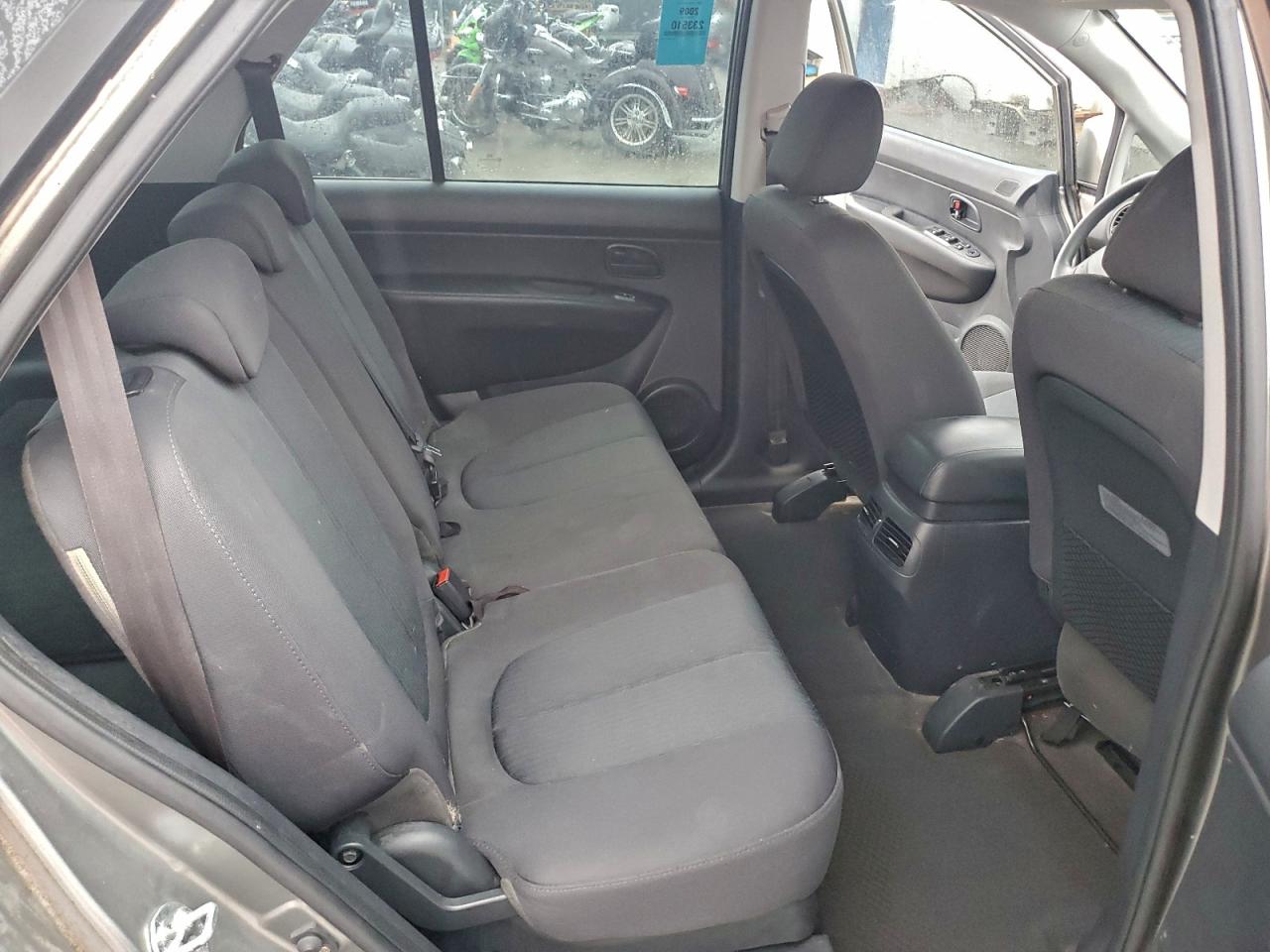 2009 Kia Rondo Base VIN: KNAFG528997267256 Lot: 93733475