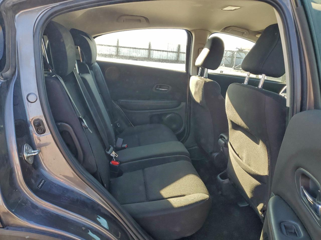 2017 Honda Hr-V Lx VIN: 3CZRU6H38HG707815 Lot: 94200225