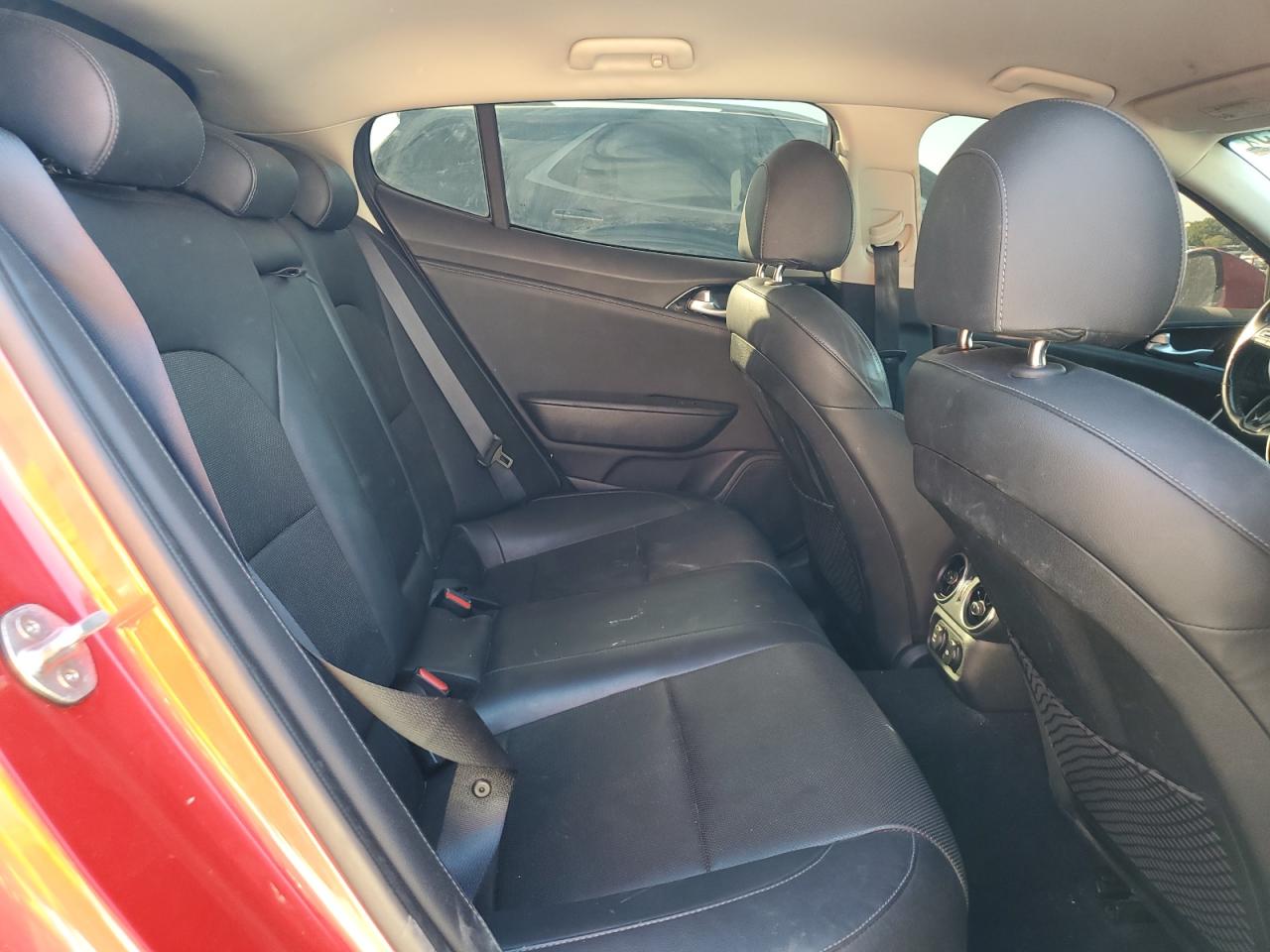 2019 Kia Stinger VIN: KNAE15LAXK6051605 Lot: 93403875