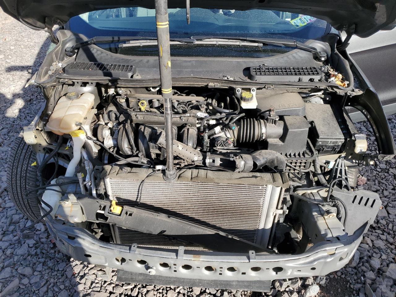 2016 Ford Escape Se VIN: 1FMCU0G75GUC18115 Lot: 92781115