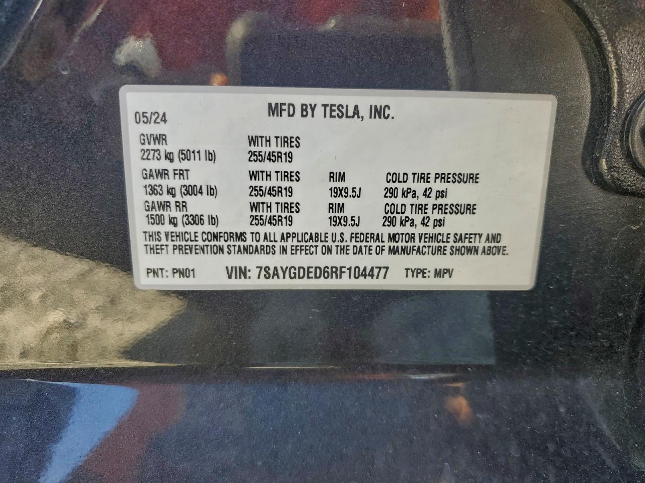 2024 Tesla Model Y VIN: 7SAYGDED6RF104477 Lot: 93690135