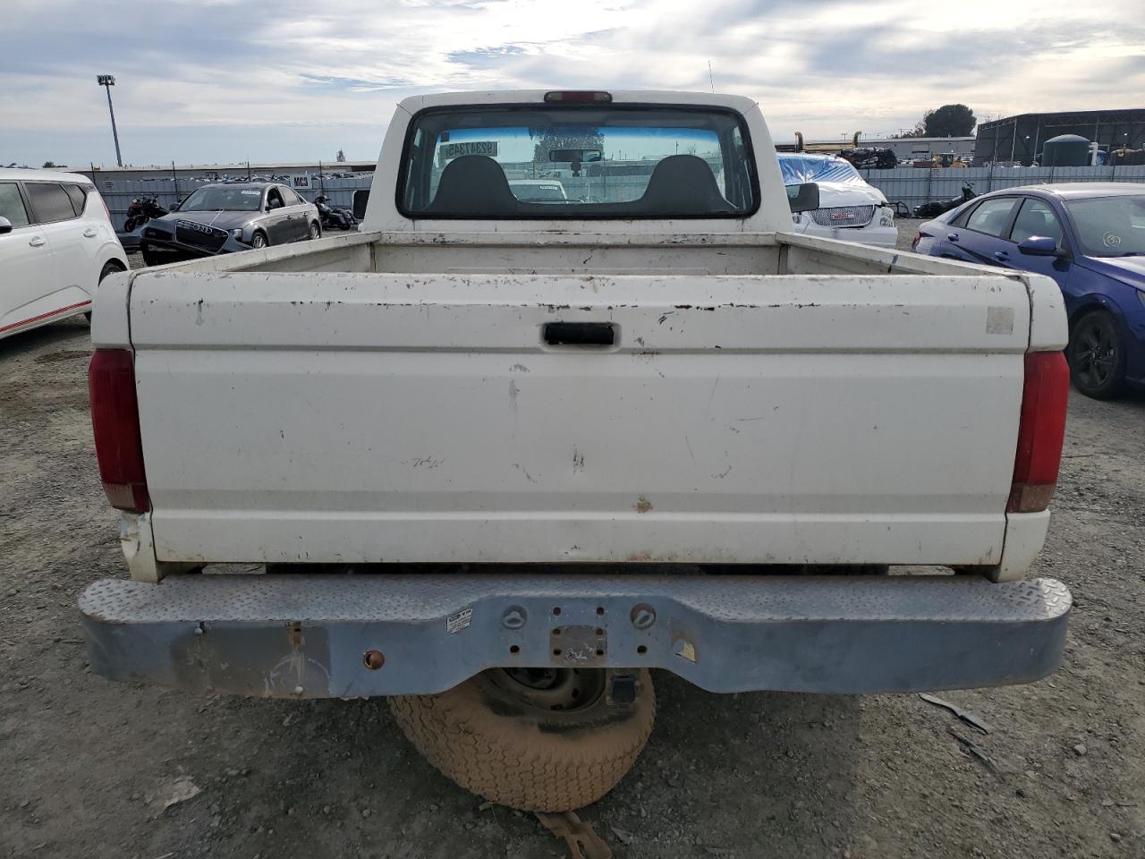 1994 Ford F150 VIN: 1FTEF14Y2RLB66686 Lot: 92347345