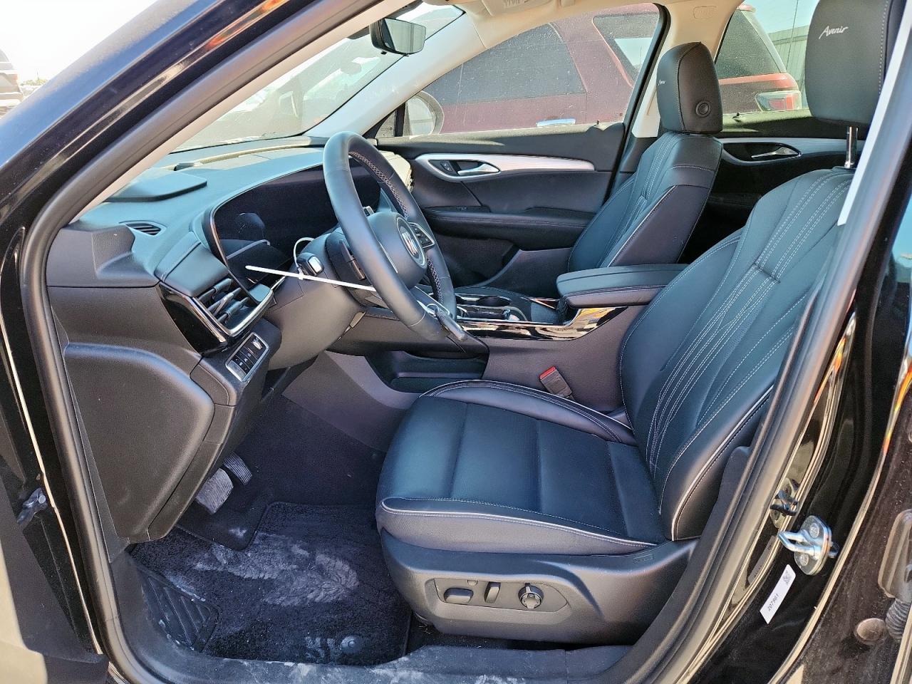 2024 Buick Envision Avenir VIN: LRBFZSE40RD068861 Lot: 92525665