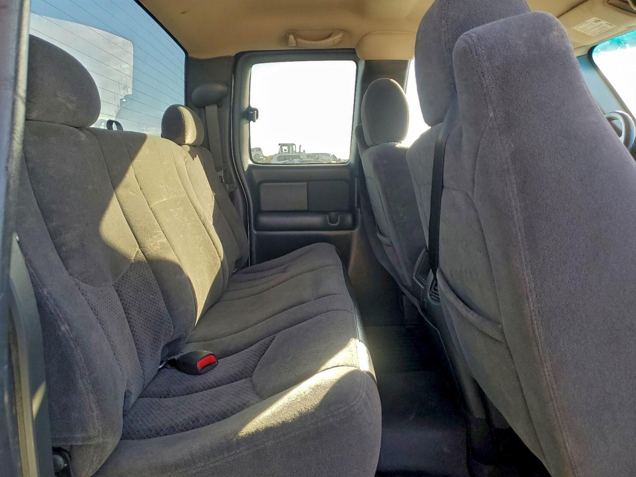 2005 Chevrolet Silverado K1500 VIN: 1GCEK19TX5Z115369 Lot: 94351735