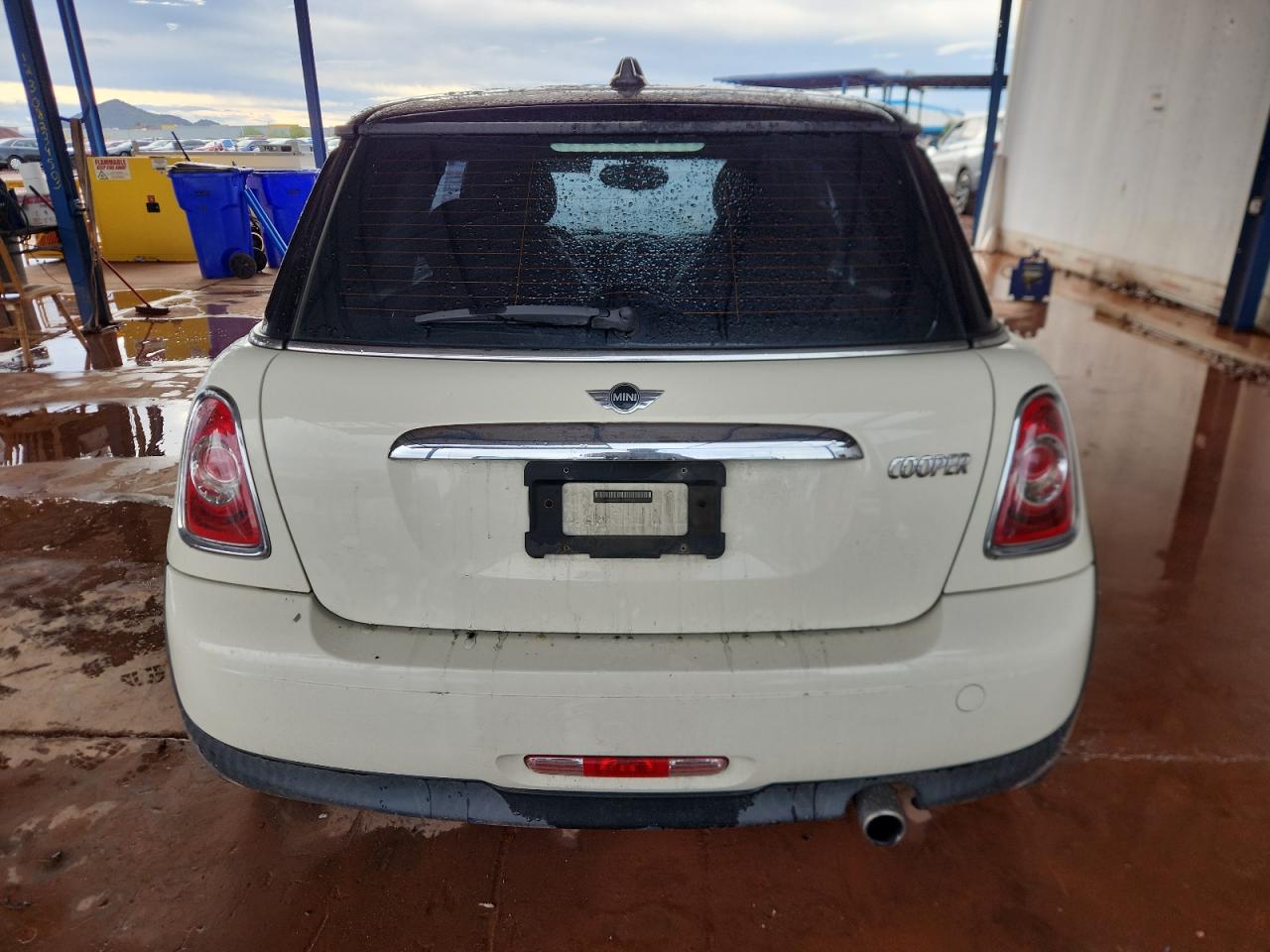 2013 Mini Cooper VIN: WMWSU3C57DT685721 Lot: 92758125