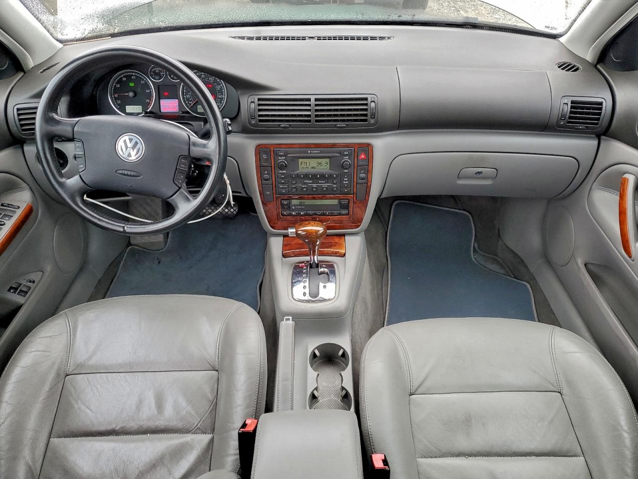 2004 Volkswagen Passat Glx VIN: WVWRH63B84P057253 Lot: 93678265