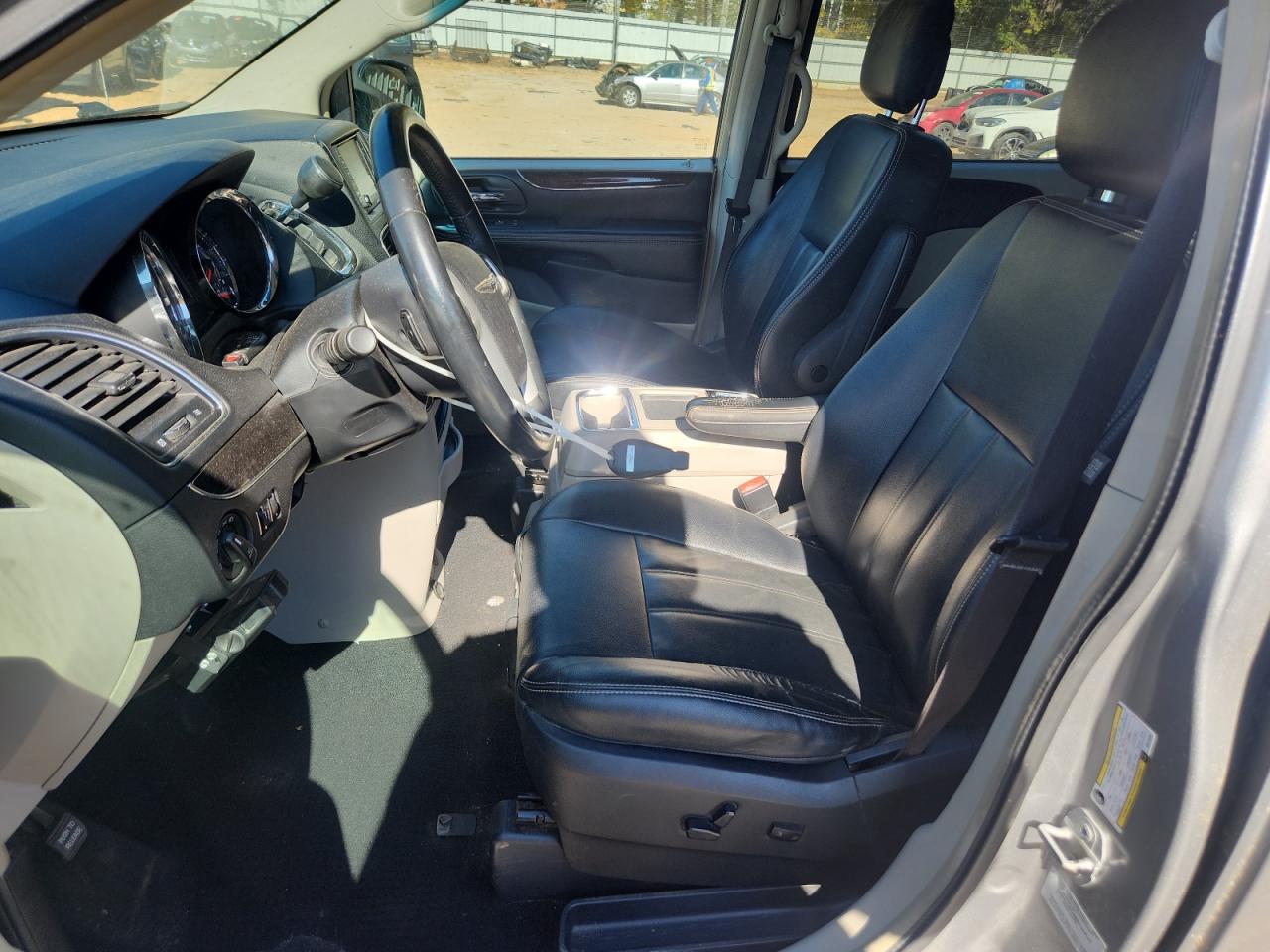 2016 Chrysler Town & Country Touring VIN: 2C4RC1BG4GR229294 Lot: 91507615