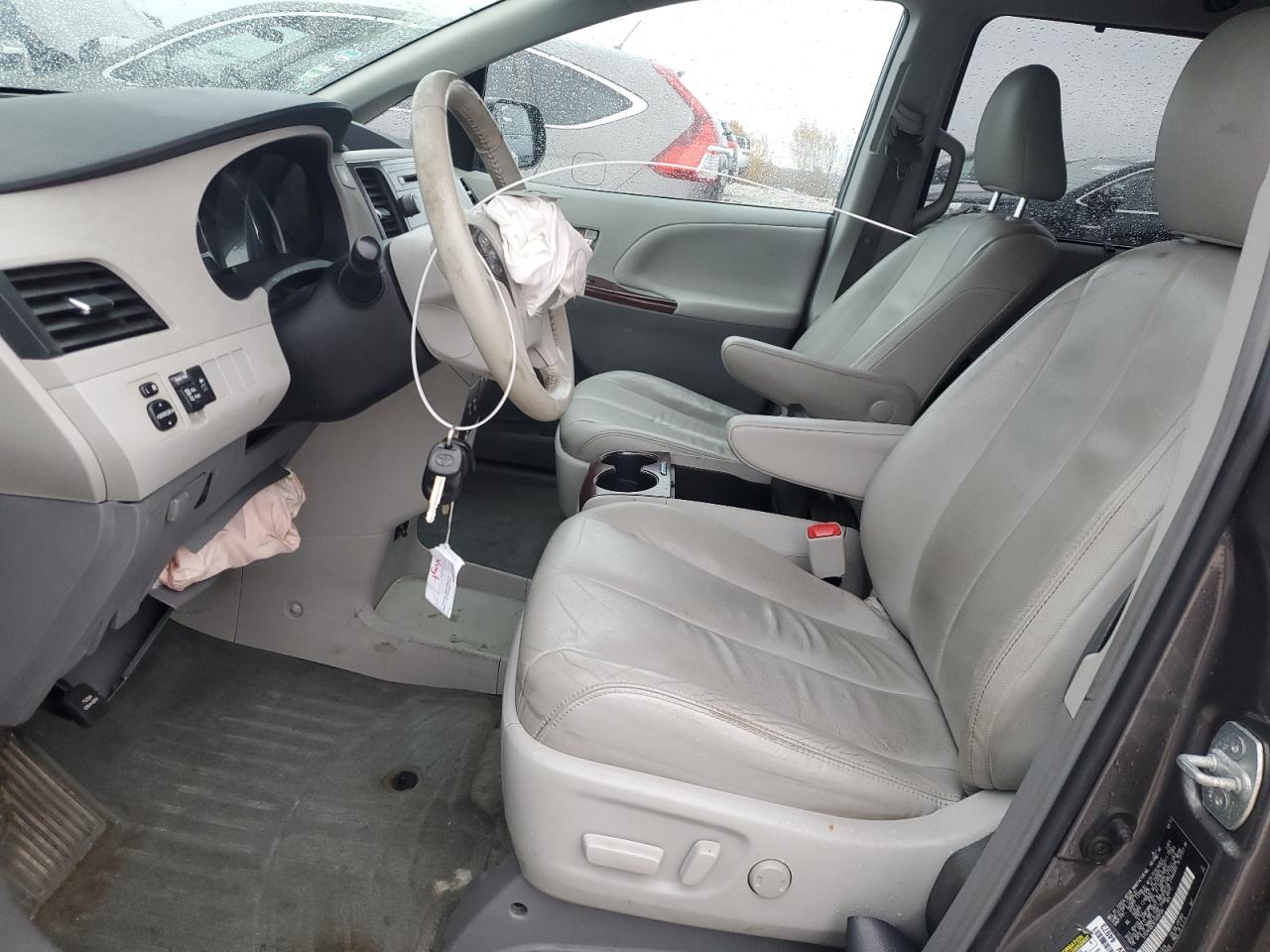 2014 Toyota Sienna Xle VIN: 5TDYK3DC5ES409134 Lot: 90734295