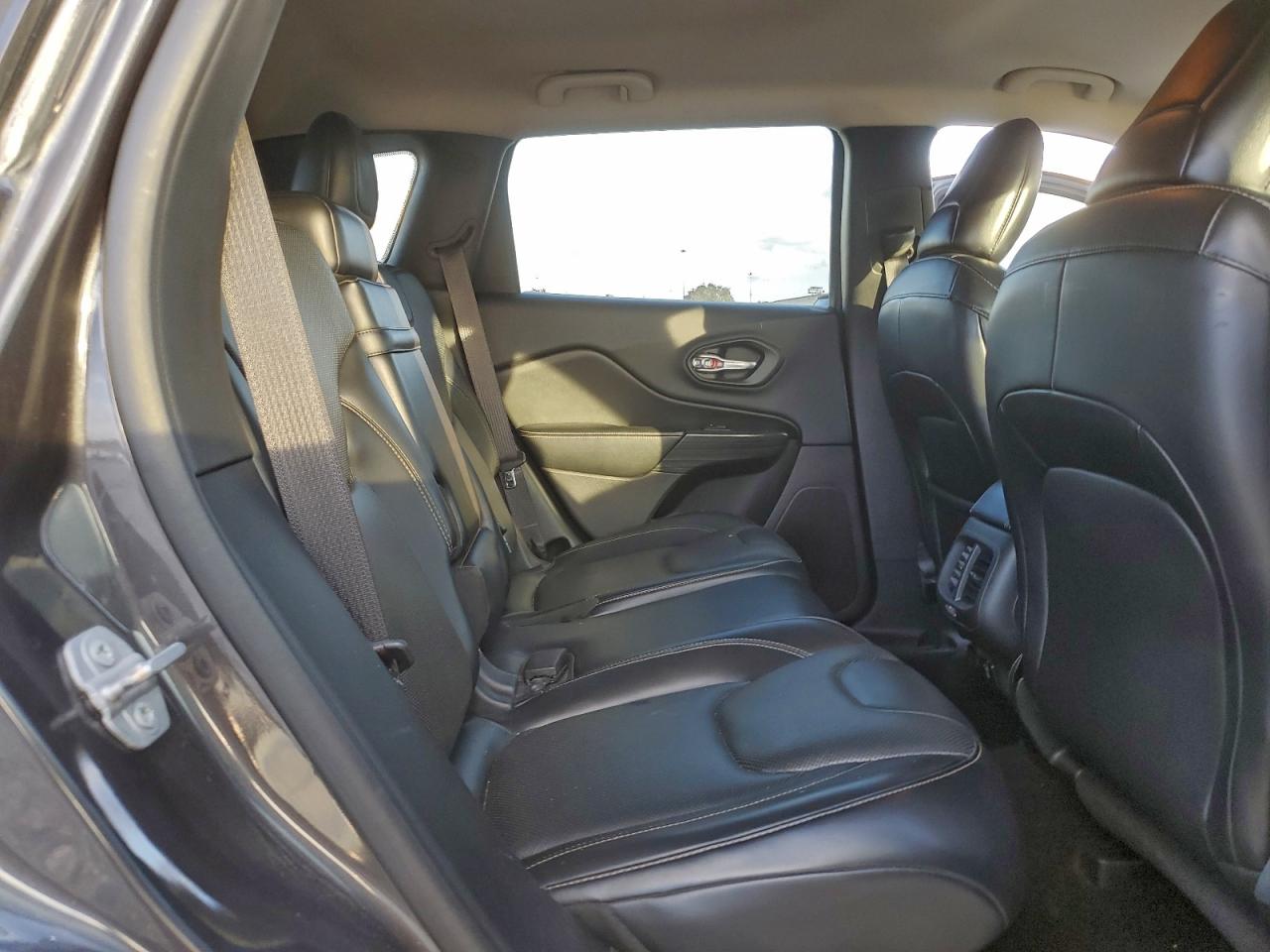 2016 Jeep Cherokee Limited VIN: 1C4PJMDS5GW143290 Lot: 94601535