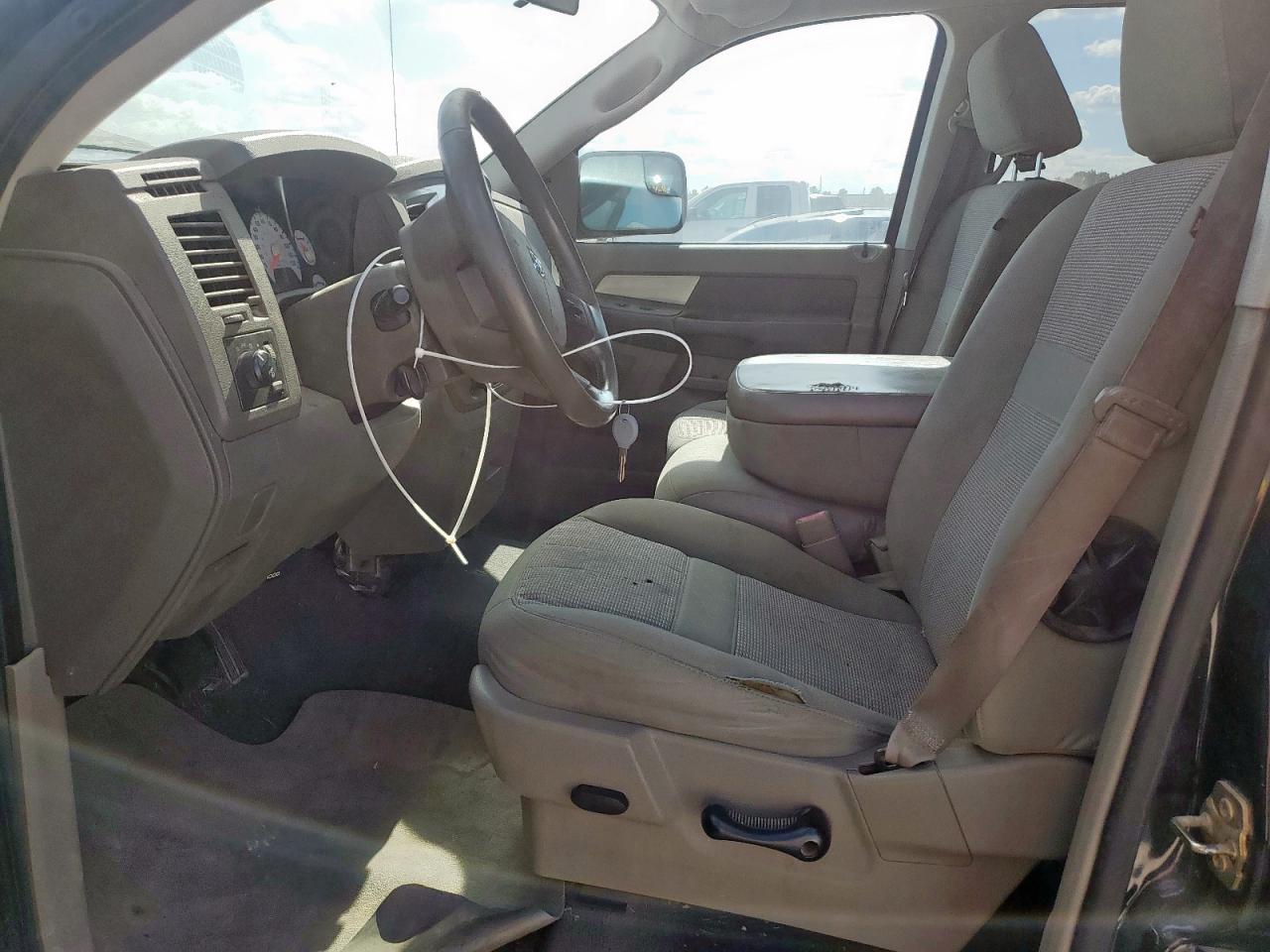 2007 Dodge Ram 1500 St VIN: 1D7HA18237J570578 Lot: 92943025