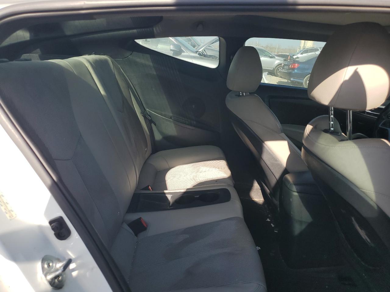 2013 Hyundai Veloster VIN: KMHTC6AD5DU180109 Lot: 92312855