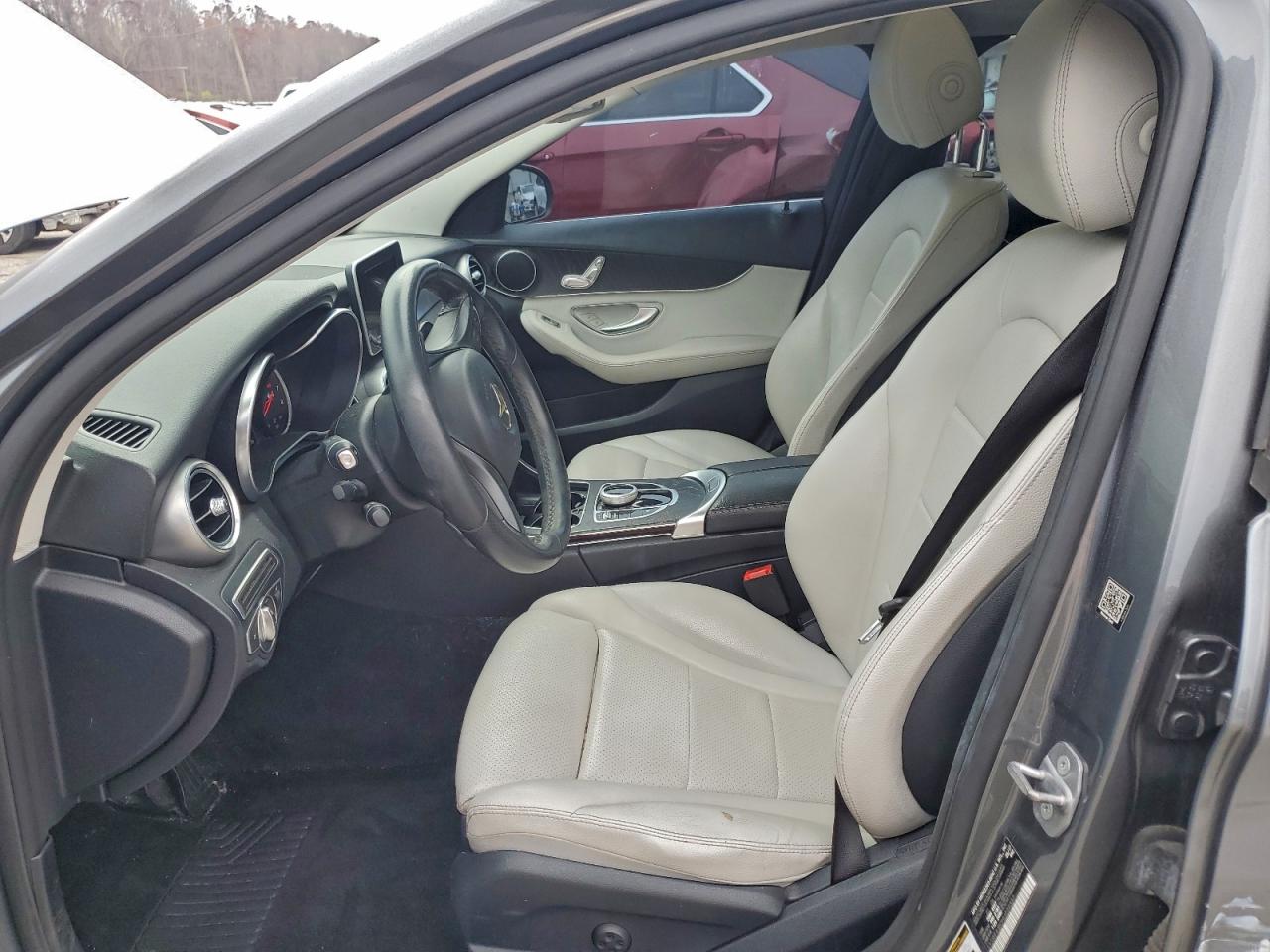 2017 Mercedes-Benz C 300 VIN: 55SWF4JB0HU229337 Lot: 93680815