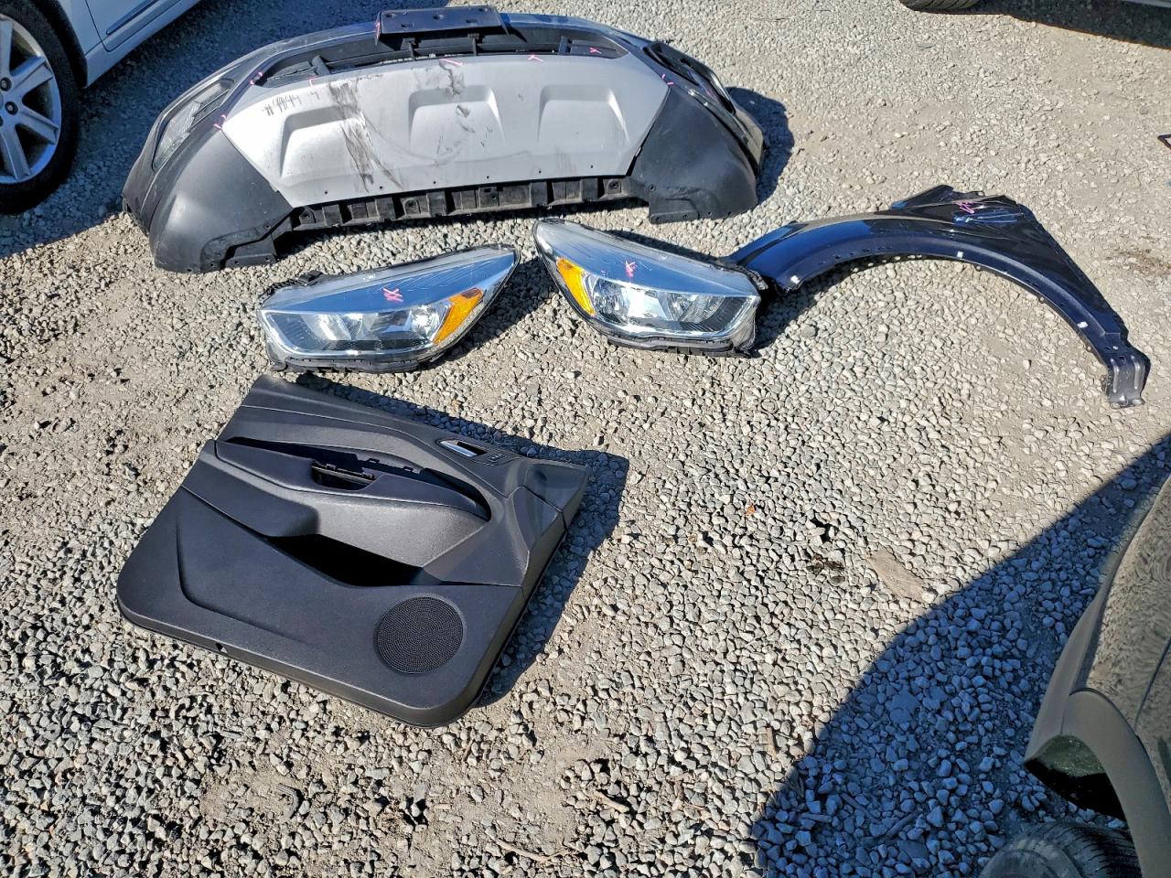 2017 Ford Escape Se VIN: 1FMCU0G97HUA51548 Lot: 94381025