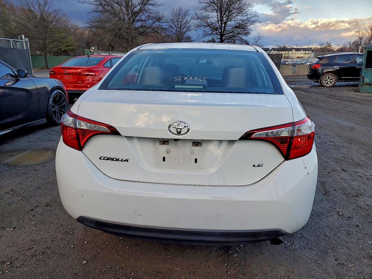 2015 Toyota Corolla L VIN: 5YFBURHE3FP210916 Lot: 94679925