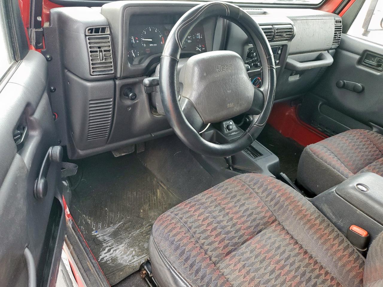 1999 Jeep Wrangler / Tj Sport VIN: 1J4FY19S2XP415619 Lot: 93756385