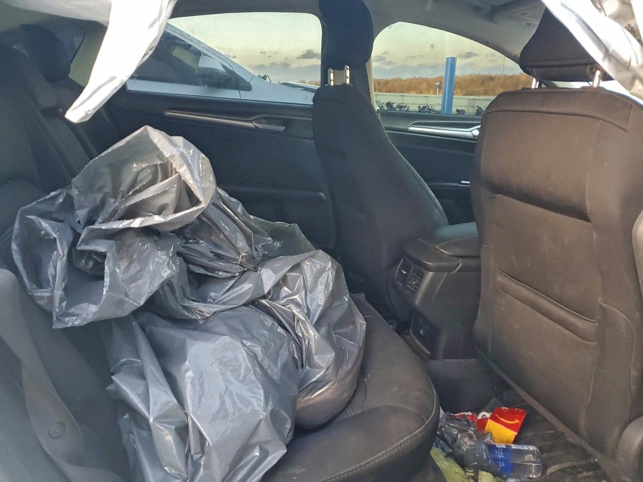 2015 Ford Fusion Se VIN: 3FA6P0H71FR194057 Lot: 94442895