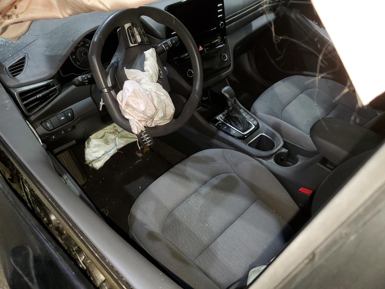 2021 Hyundai Ioniq Se VIN: KMHC65LD6MU261585 Lot: 92390895