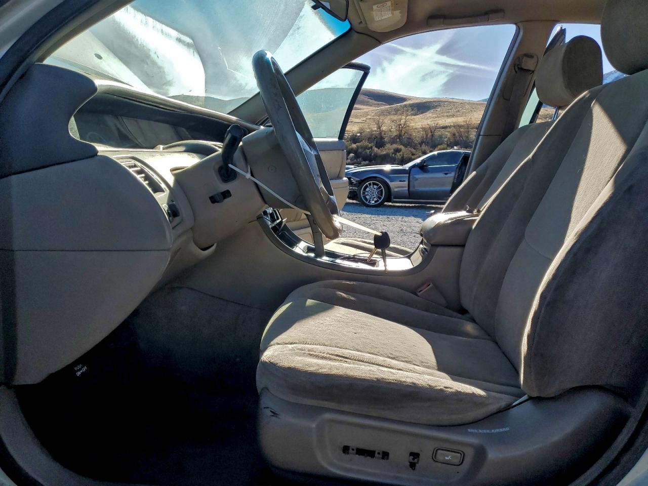 2000 Toyota Avalon Xl VIN: 4T1BF28B0YU018877 Lot: 94086765