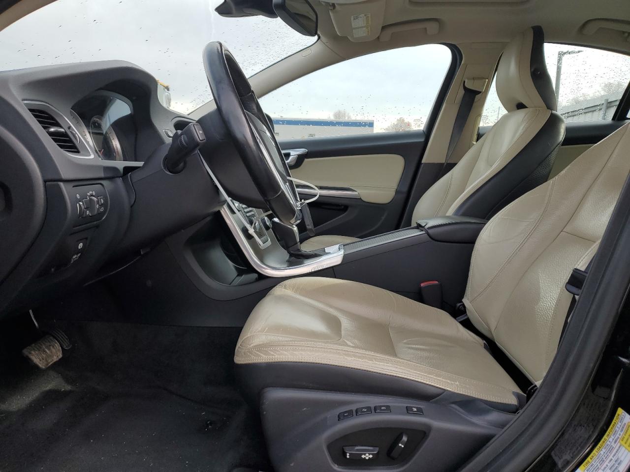 2013 Volvo S60 T5 VIN: YV1612FH2D2209258 Lot: 93843035