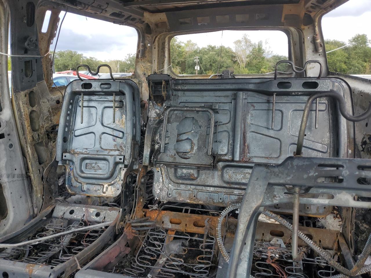 2008 Chevrolet Suburban K1500 Ls VIN: 3GNFK16388G225261 Lot: 92101985