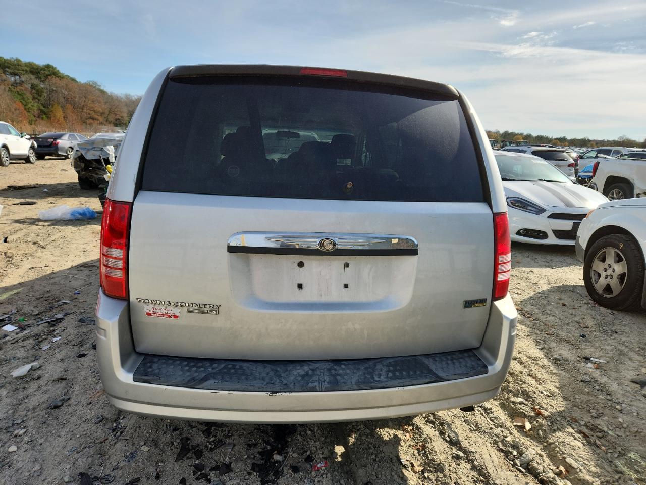 2008 Chrysler Town & Country Lx VIN: 2A8HR44H28R727571 Lot: 92675245