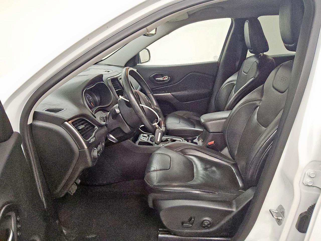 2019 Jeep Cherokee Limited VIN: 1C4PJLDB8KD392214 Lot: 90803485