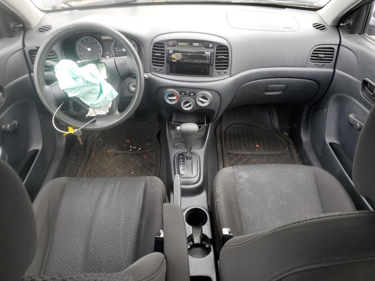 2010 Hyundai Accent Blue VIN: KMHCM3AC8AU180992 Lot: 93298205