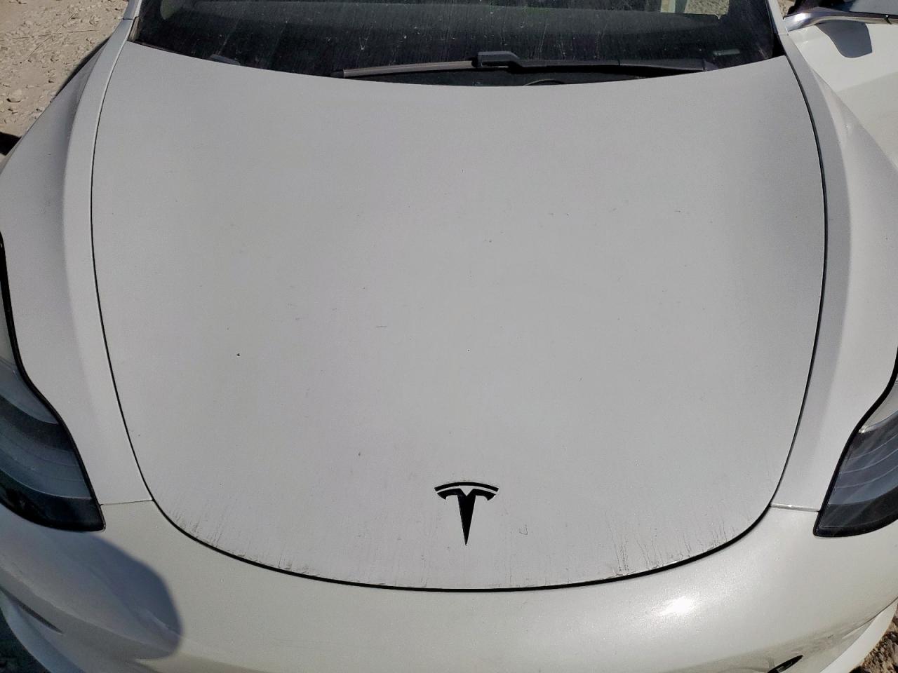 2018 Tesla Model 3 VIN: 5YJ3E1EA8JF062352 Lot: 92884735