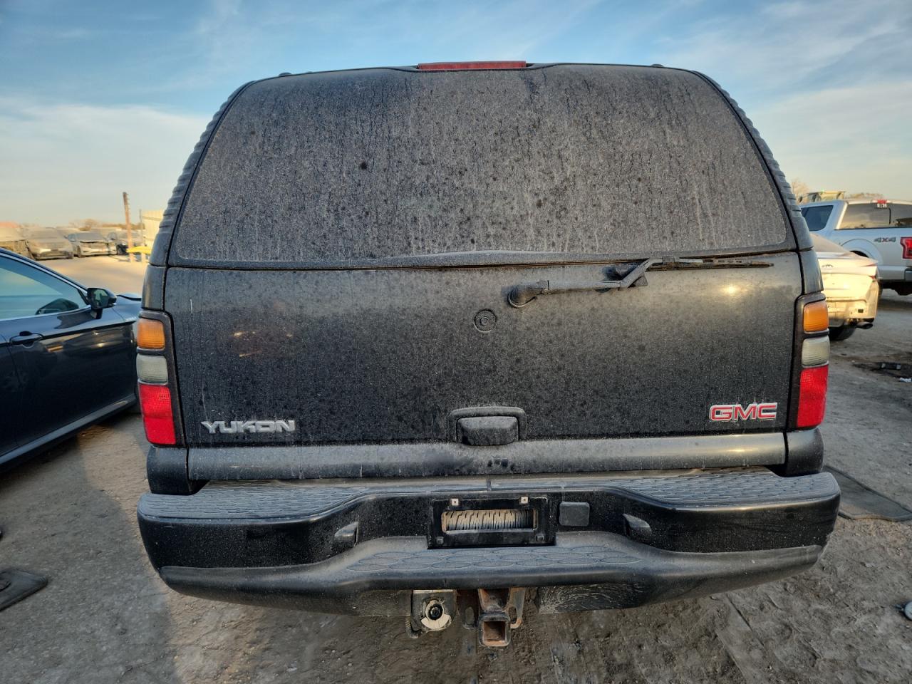 2004 GMC Yukon Denali VIN: 1GKEK63U24J155574 Lot: 92250985