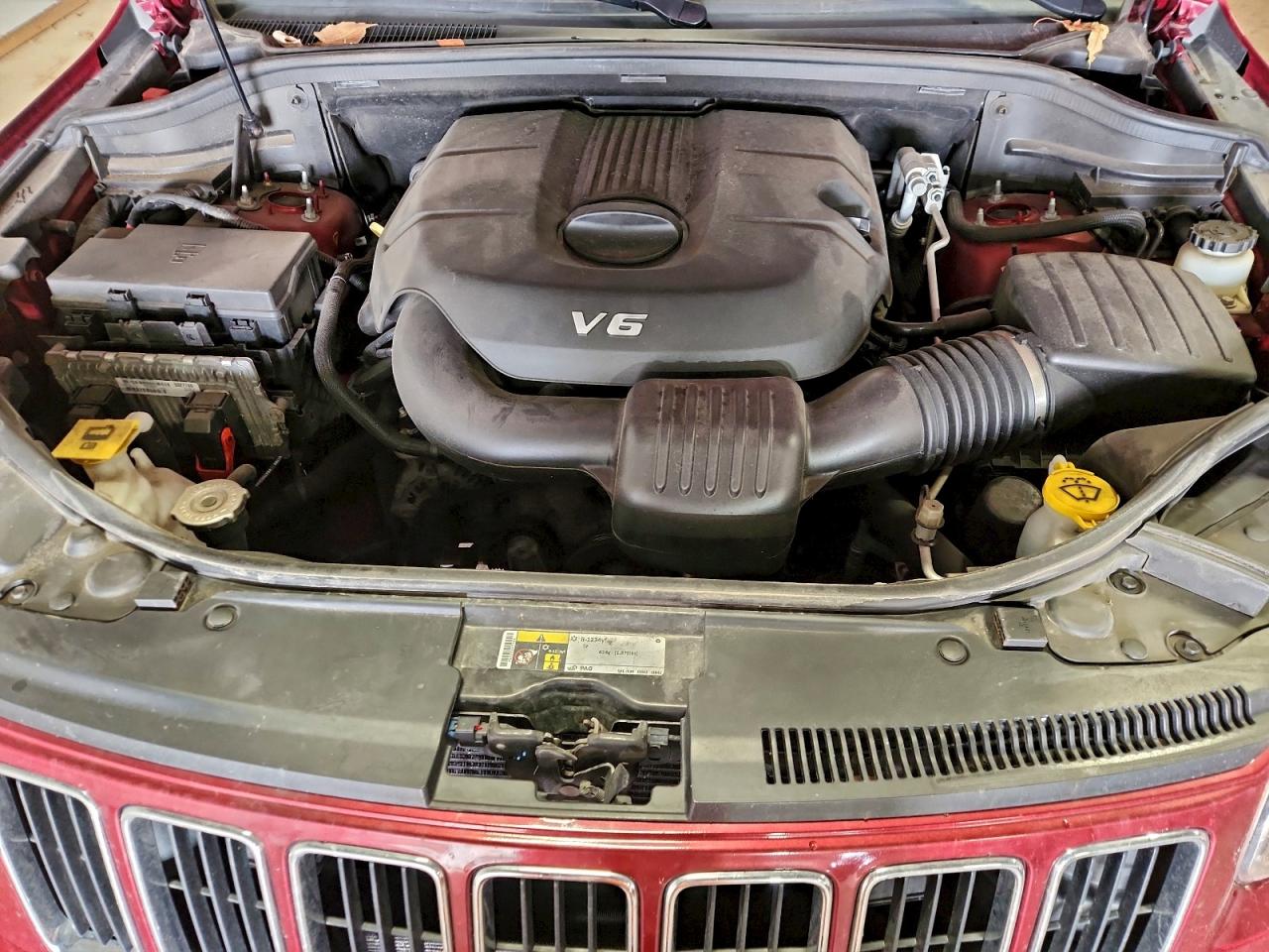 2015 Jeep Grand Cherokee Limited VIN: 1C4RJFBG5FC925513 Lot: 93856645