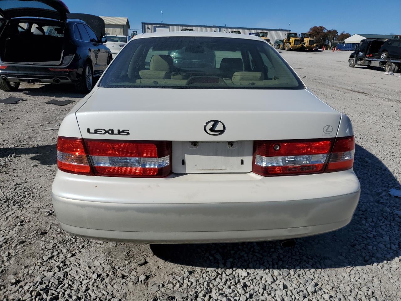 2001 Lexus Es 300 VIN: JT8BF28G510310004 Lot: 92268605