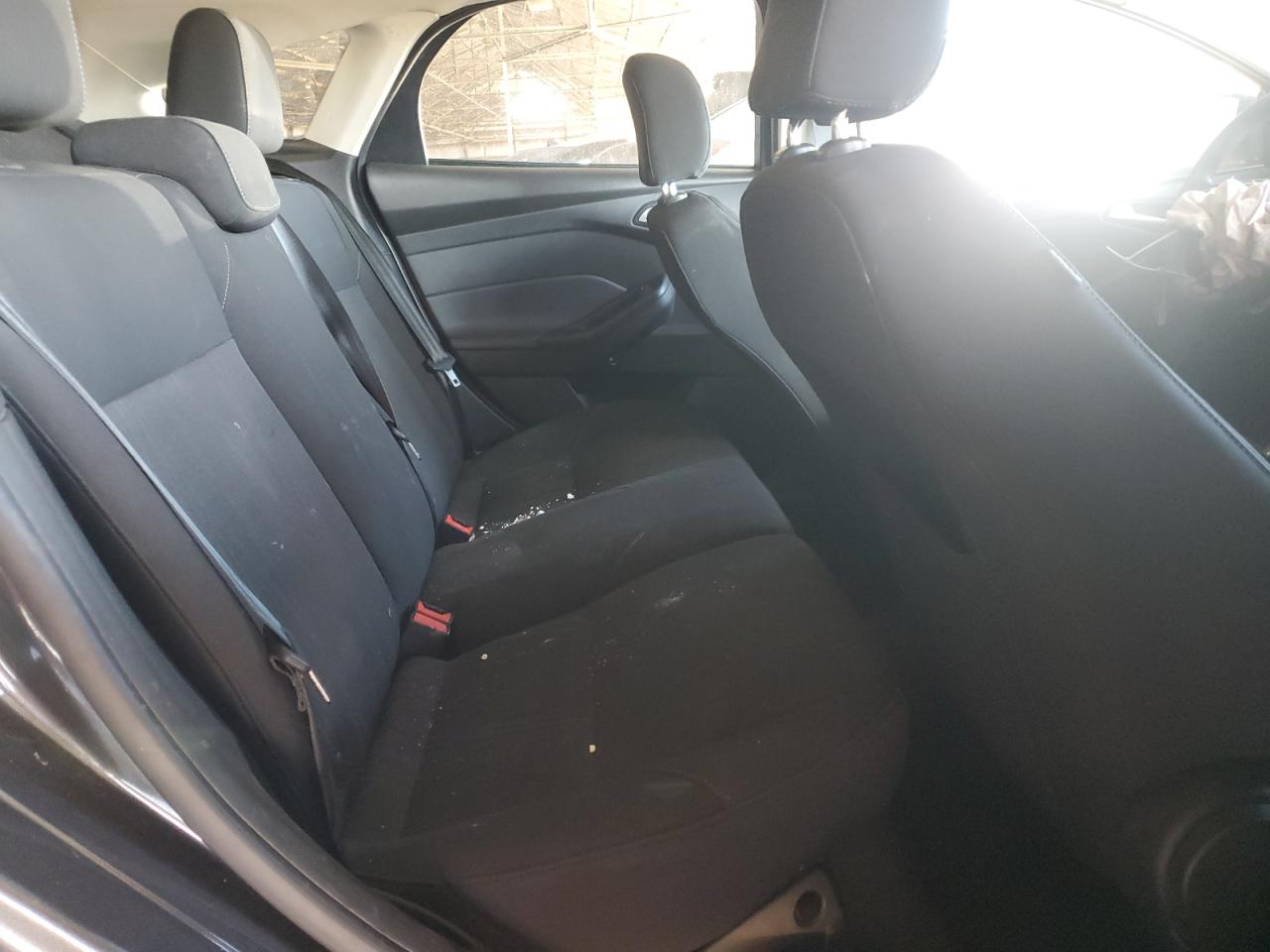 2015 Ford Focus Se VIN: 1FADP3K2XFL285221 Lot: 91163875