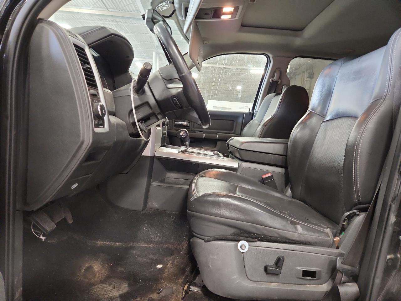 2009 Dodge Ram 1500 VIN: 1D3HV13T49S705585 Lot: 92277525