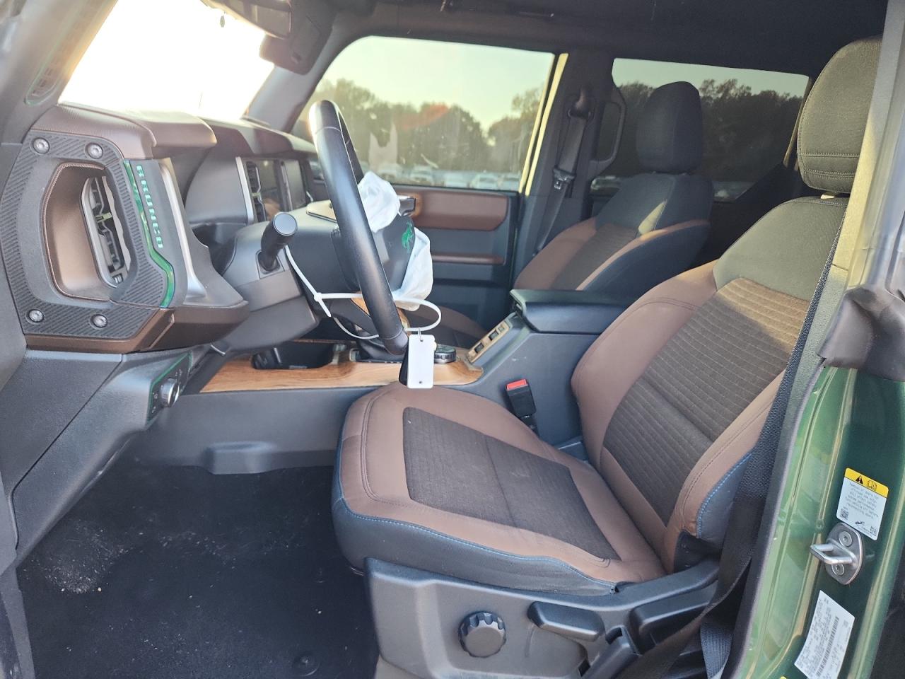 2022 Ford Bronco Base VIN: 1FMDE5BH2NLB11069 Lot: 93330325