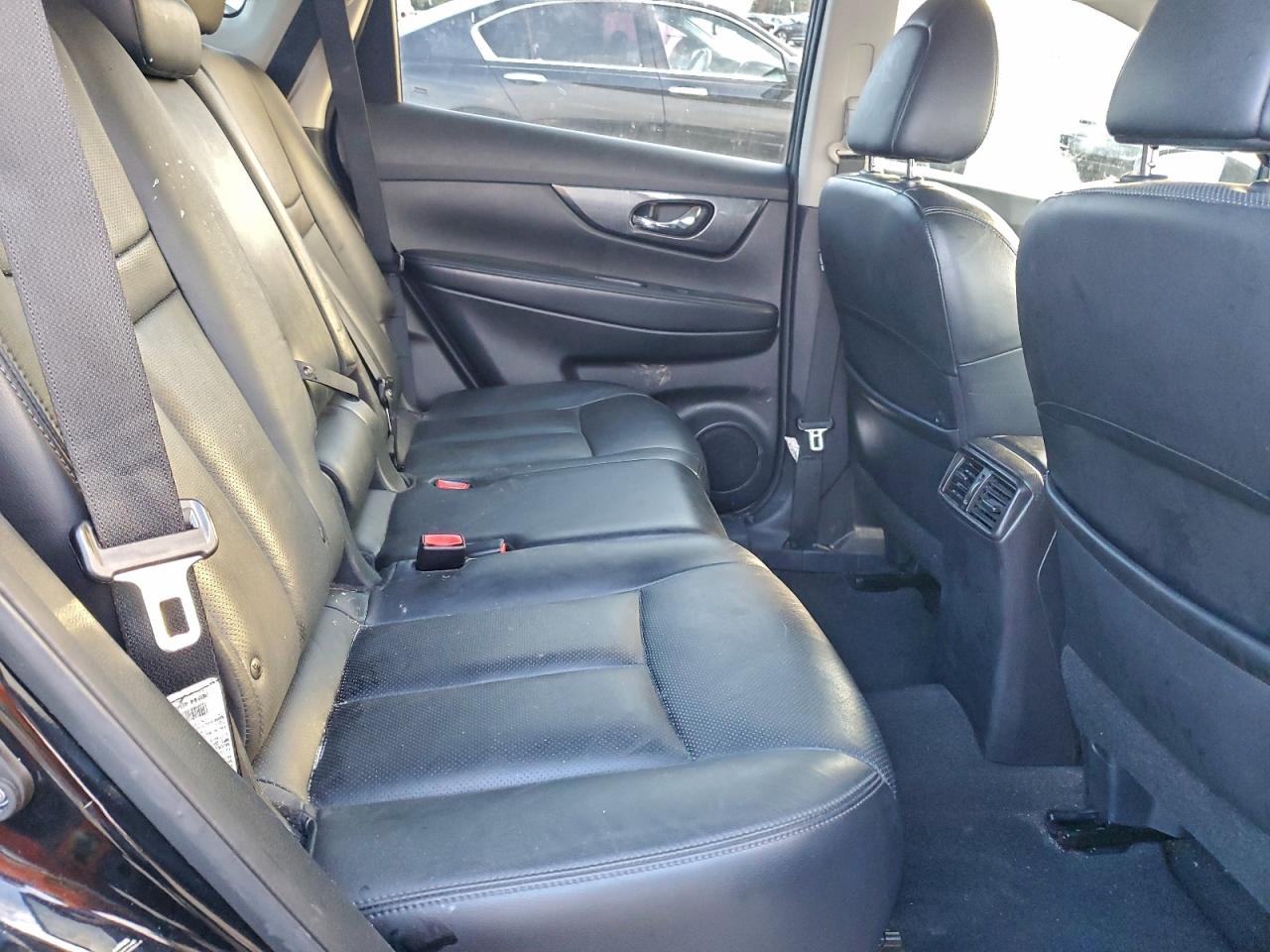 2015 Nissan Rogue S VIN: 5N1AT2MV9FC815510 Lot: 94306655