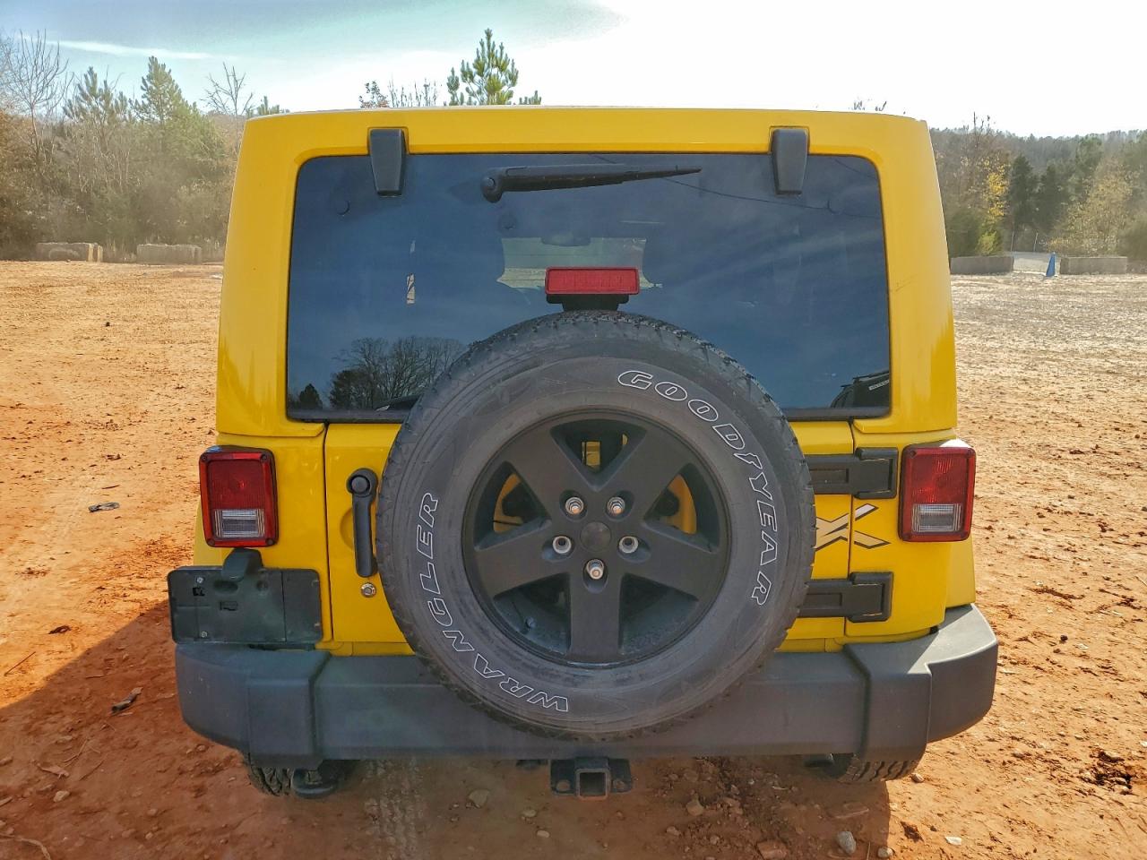 2015 Jeep Wrangler Unlimited Sahara VIN: 1C4BJWEG9FL584999 Lot: 93104355