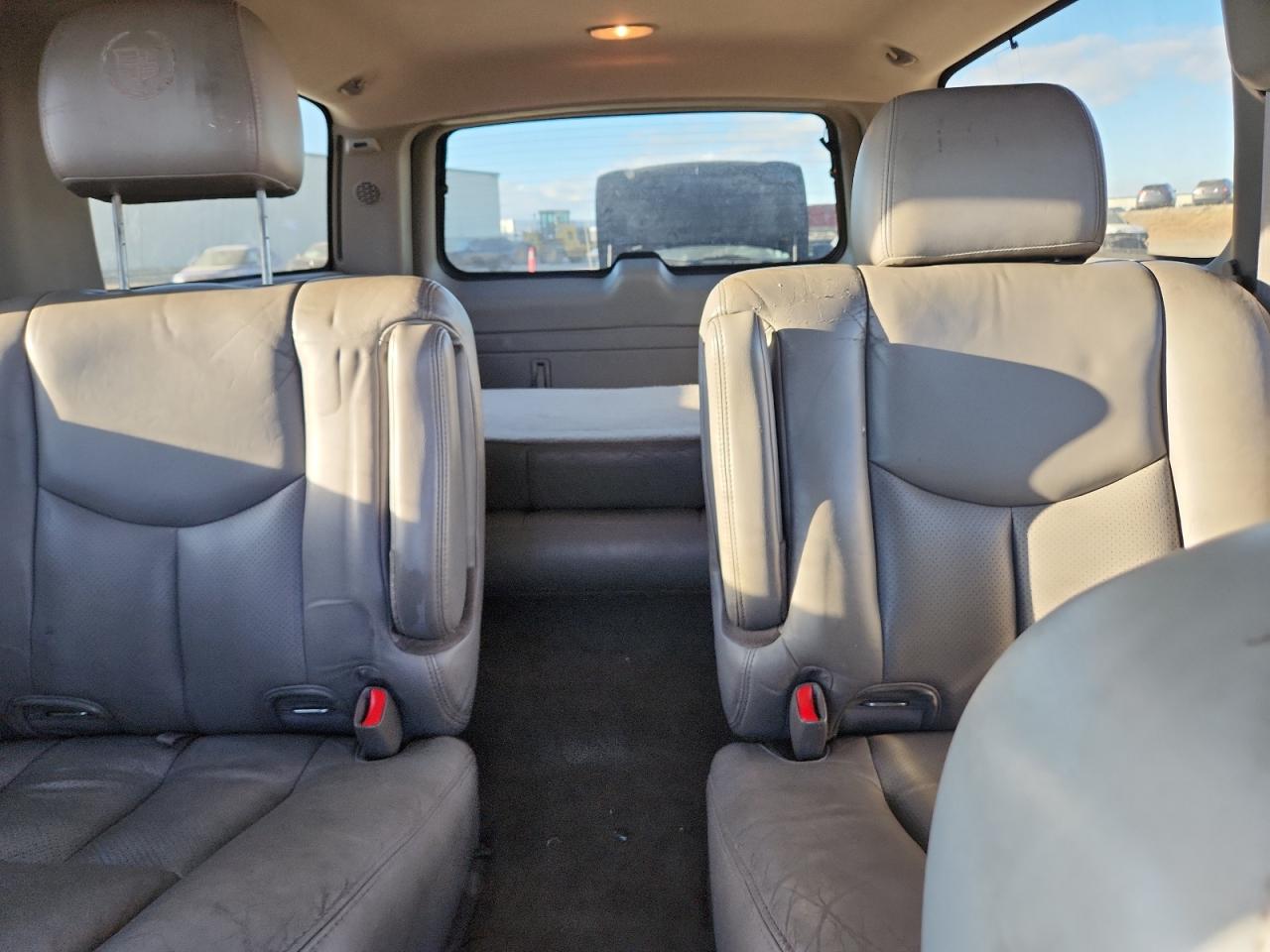 2005 Cadillac Escalade Esv VIN: 3GYFK66NX5G237215 Lot: 91822195