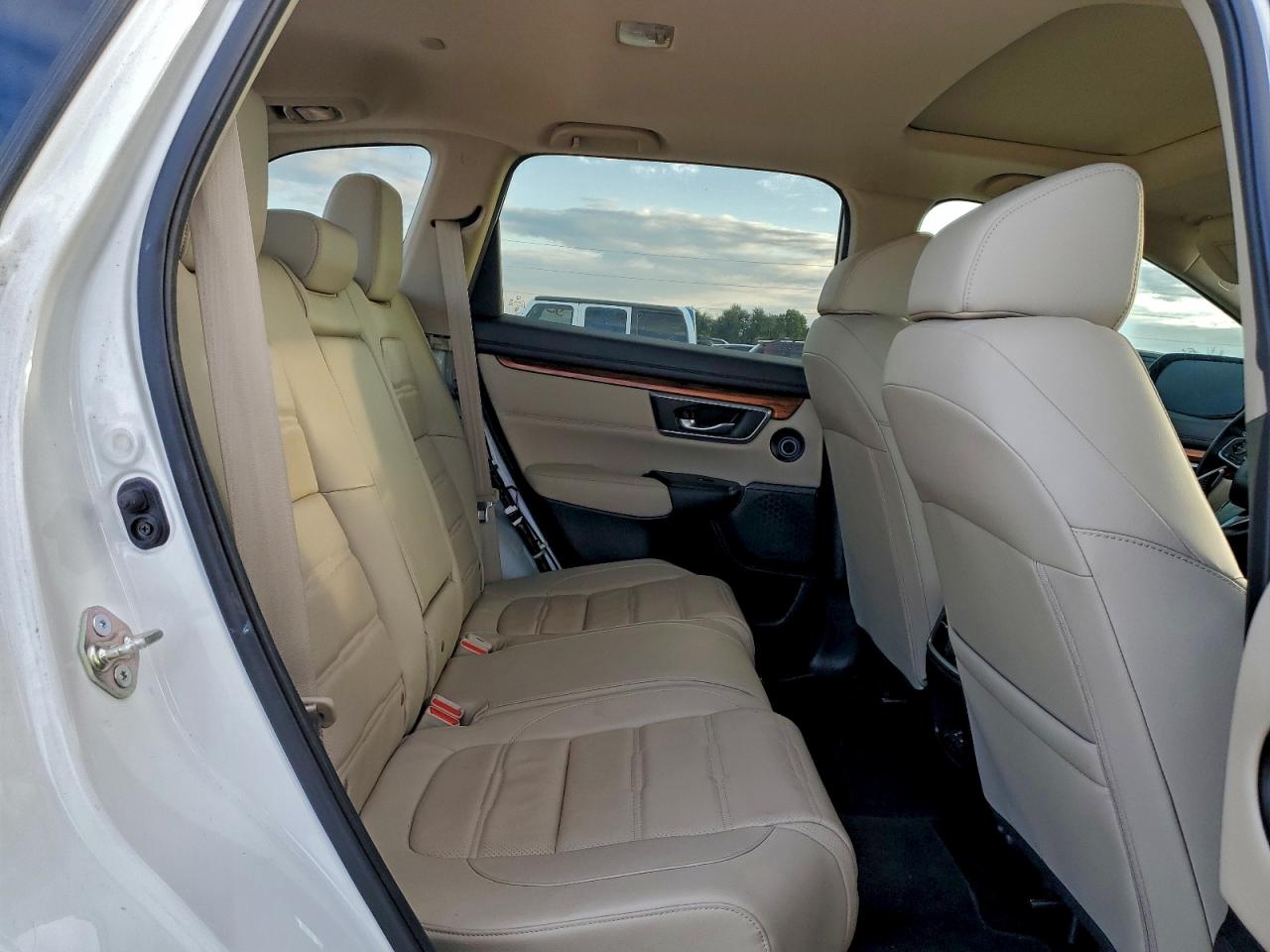 2017 Honda Cr-V Touring VIN: 5J6RW1H9XHL007699 Lot: 92131905