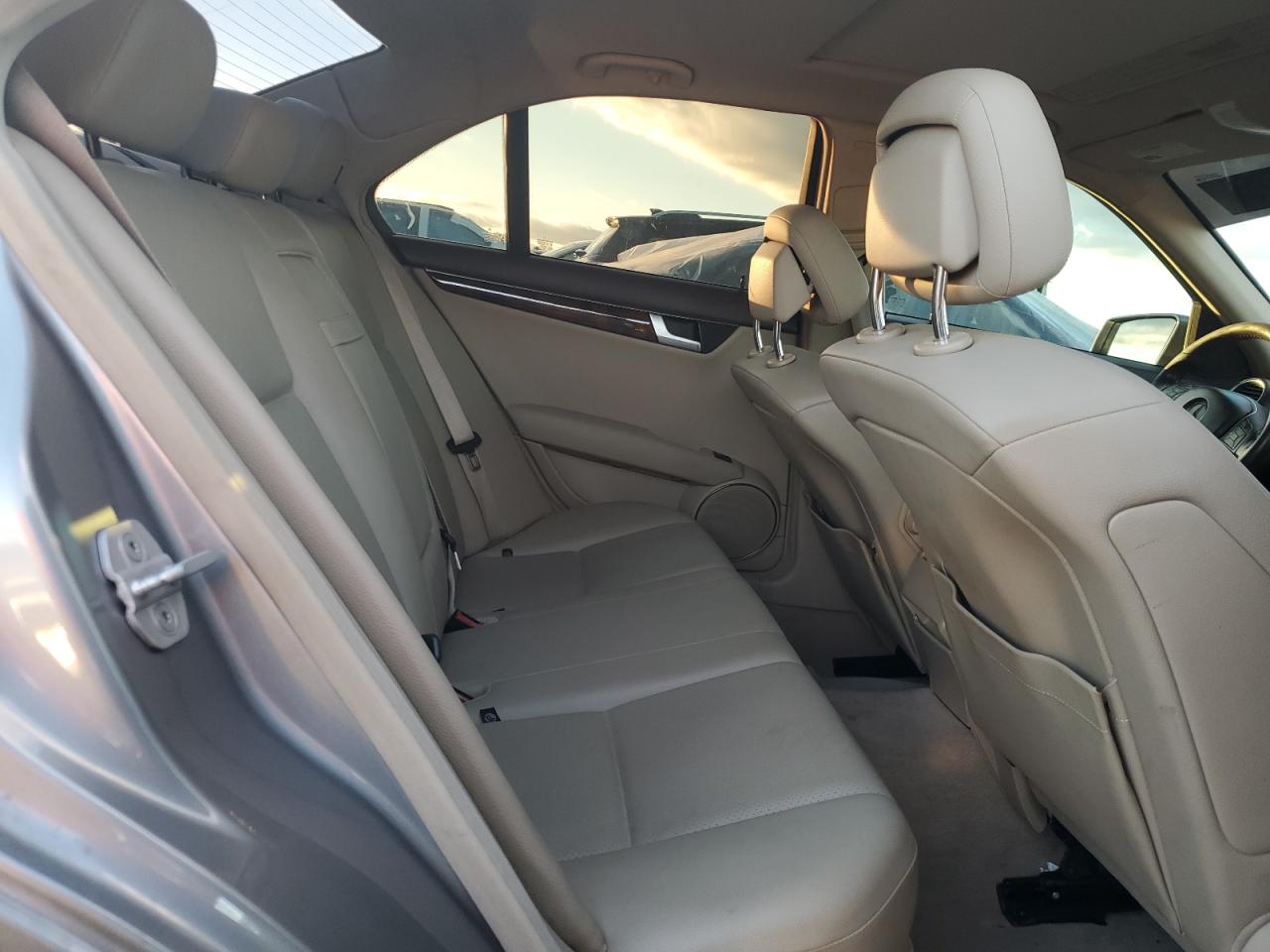 2013 Mercedes-Benz C 250 VIN: WDDGF4HB5DR243711 Lot: 92905265