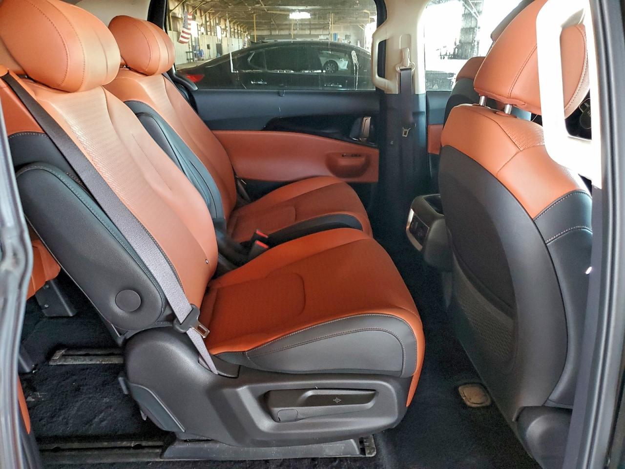 2026 Kia Carnival Sx VIN: KNDNE5KA7T6114430 Lot: 94537135